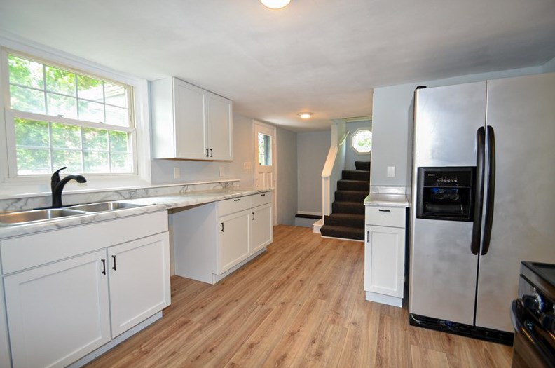 5225 Whitnall Ave, Cudahy WI  53110-1940 exterior