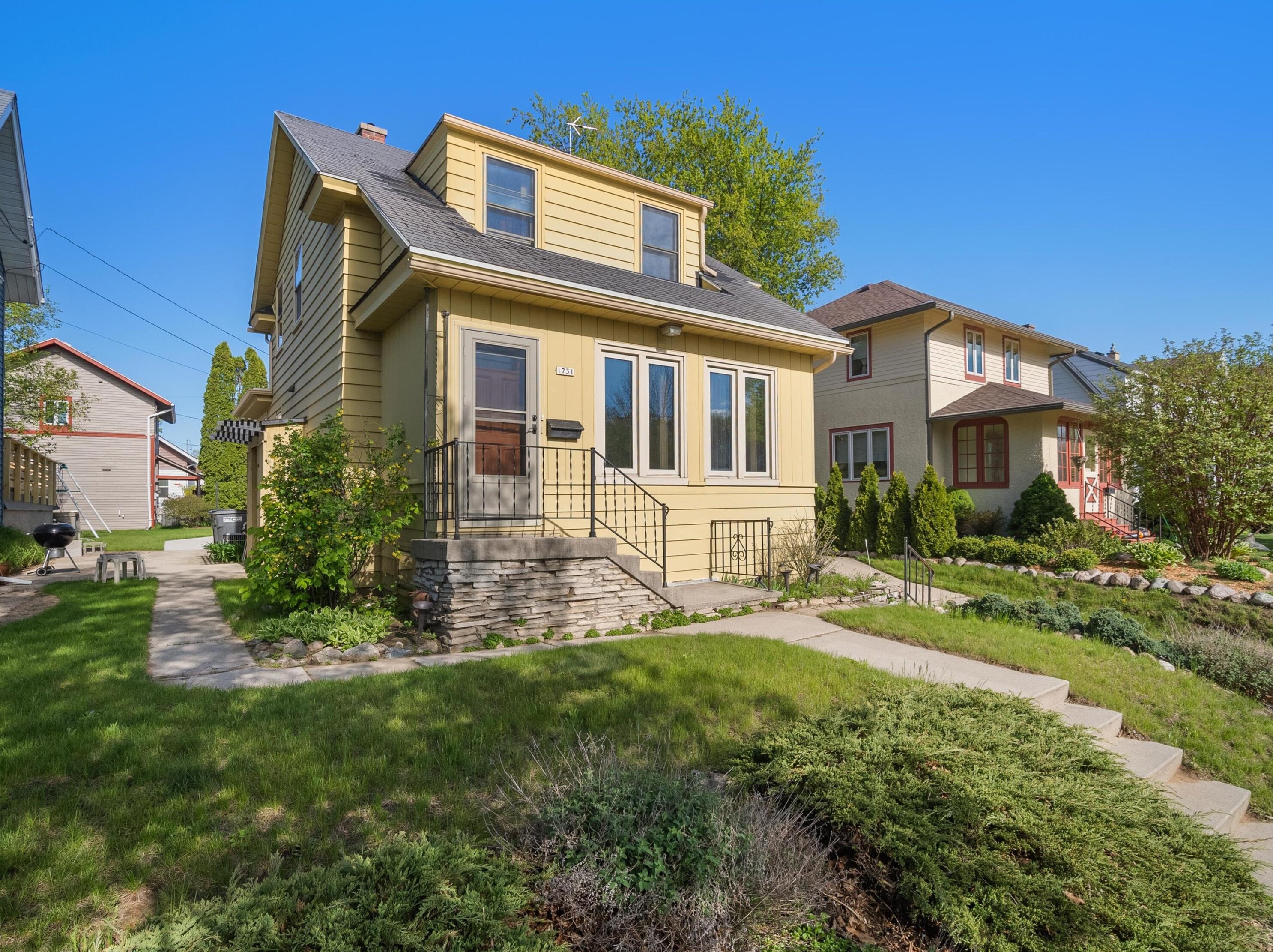 1731 2nd St, Sheboygan, WI 53081-2932