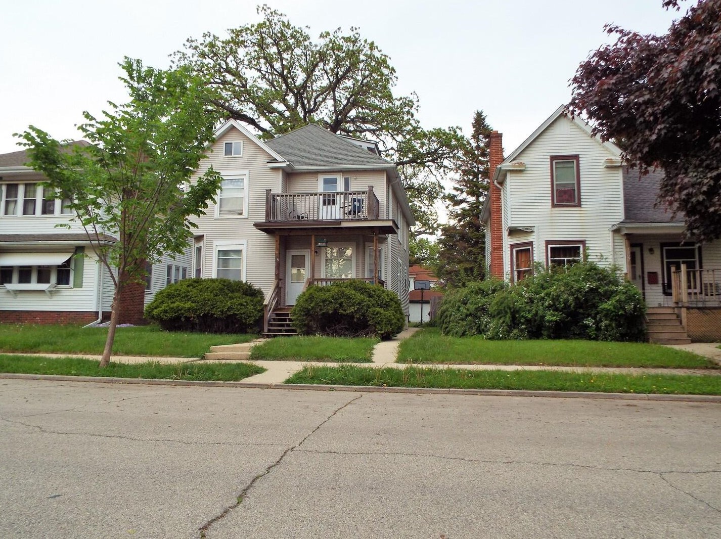 1423 Quincy Ave, Racine WI  53405-5031 exterior
