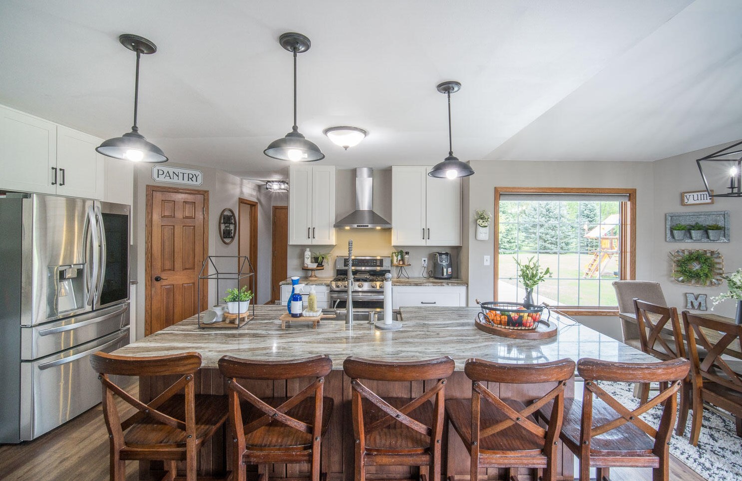 2444 Ball Dr, Richfield, WI 53076