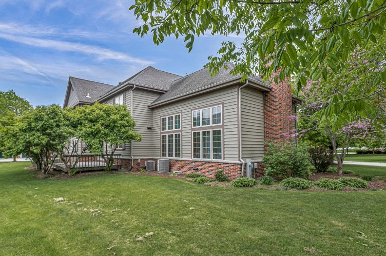 217 Phillip Ct, Kohler, WI 53044-1358