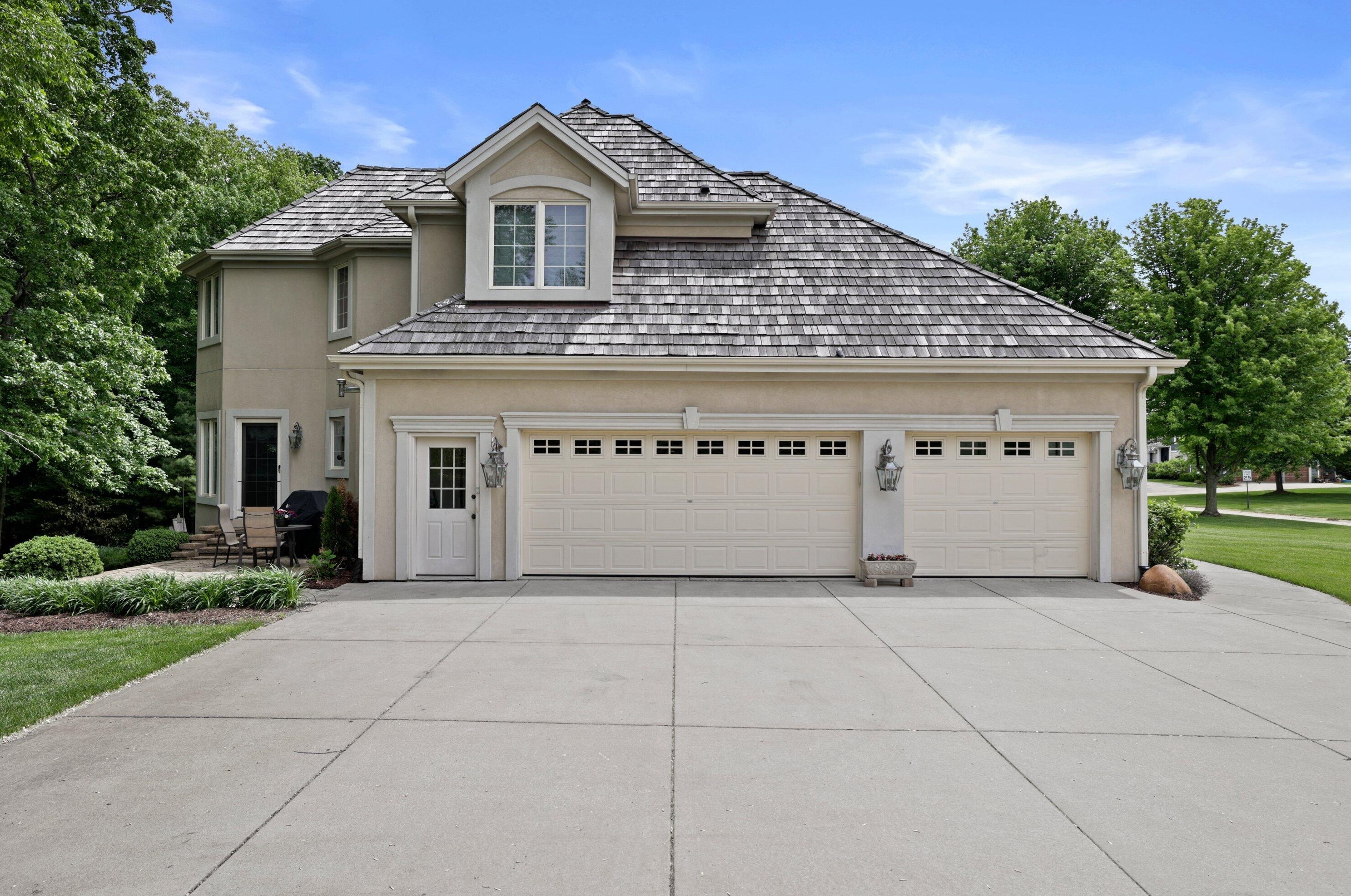 3946 Windemere Dr, Colgate, WI 53017