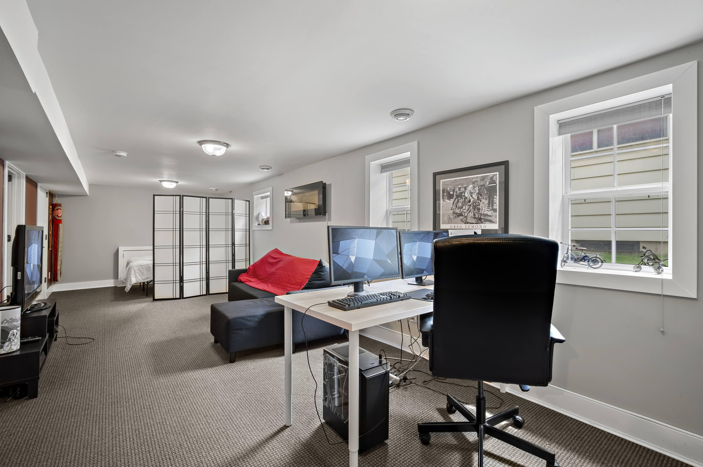 3875 Pulaski Ave, Cudahy WI 53110-1928 exterior