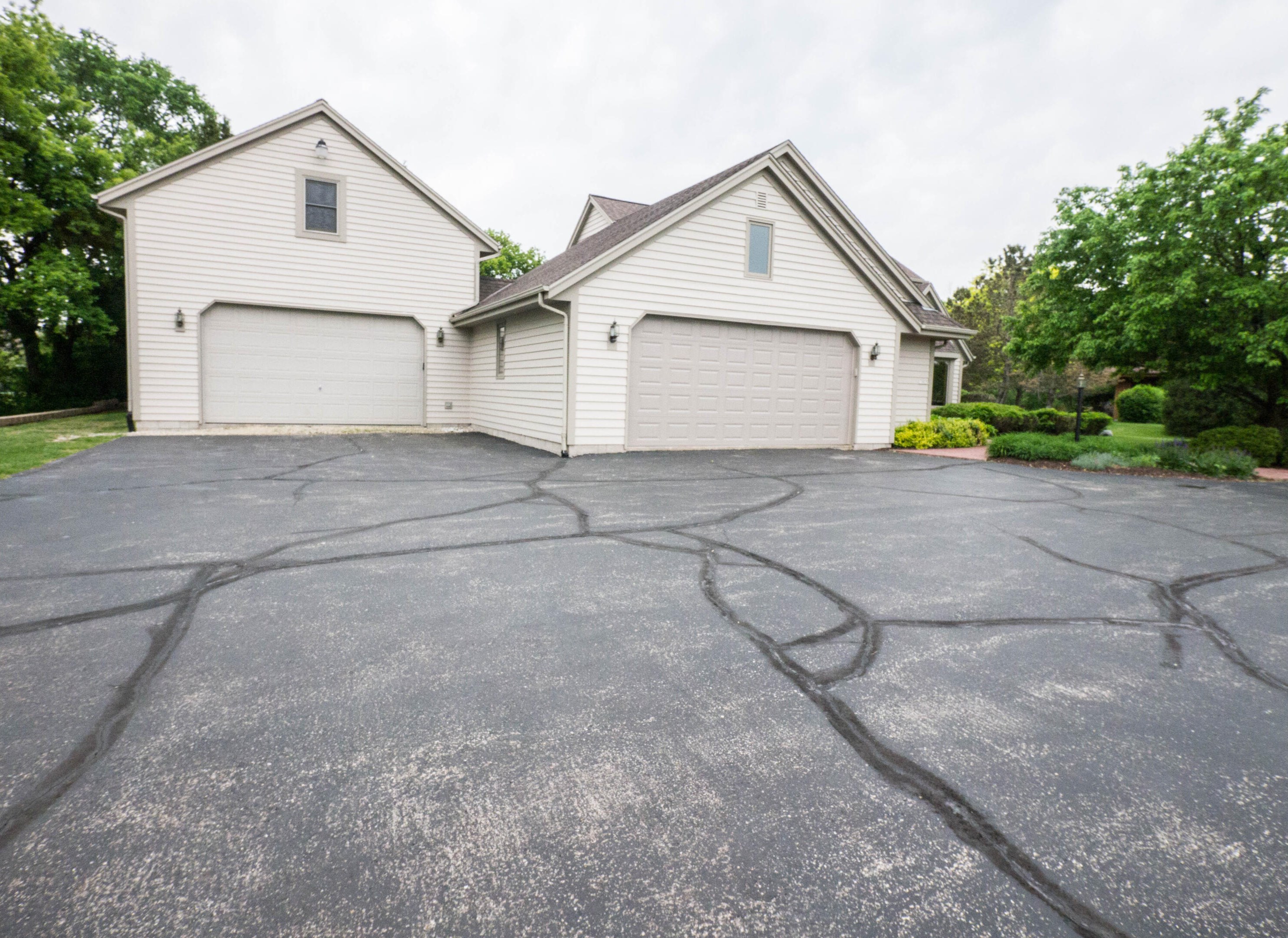 13825 W Howard Ave, Waukesha, WI 53151