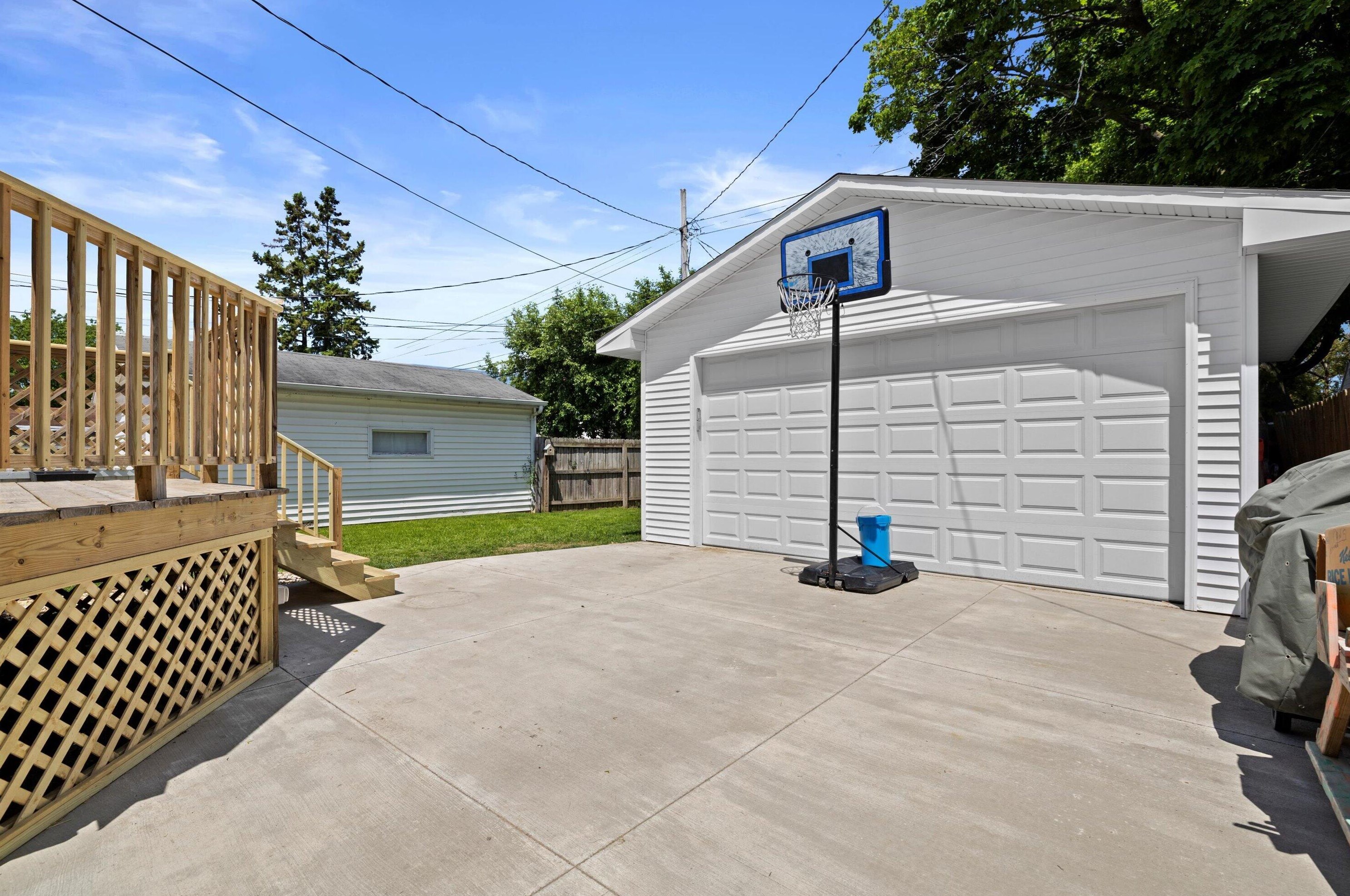 1020 William St, Racine WI 53402-4156 exterior