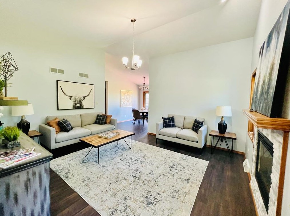 1235 W York St, Oak Creek, WI 53154