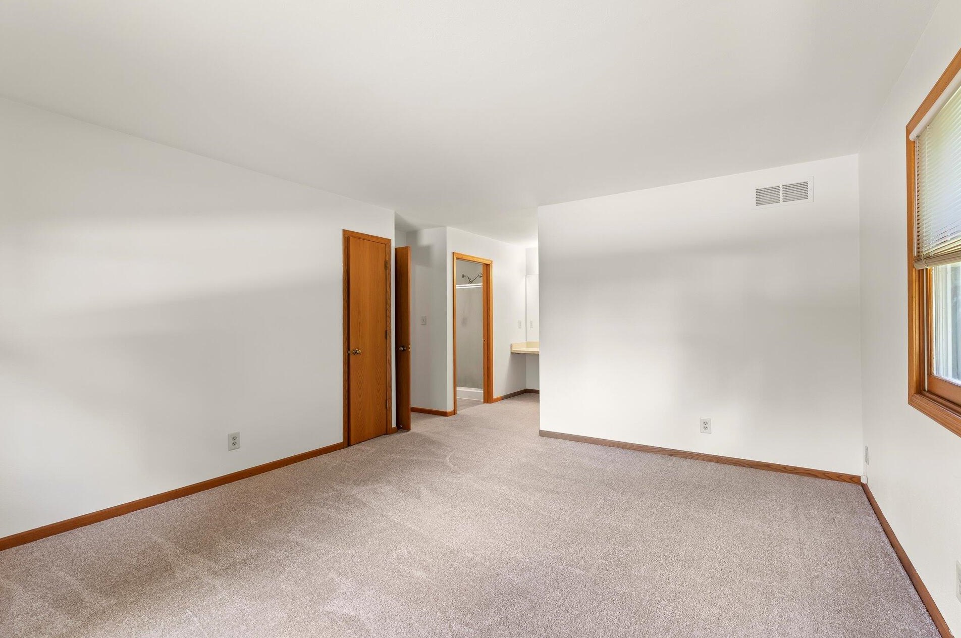 1420 Autumn Dr, Racine WI 53402-1813 exterior