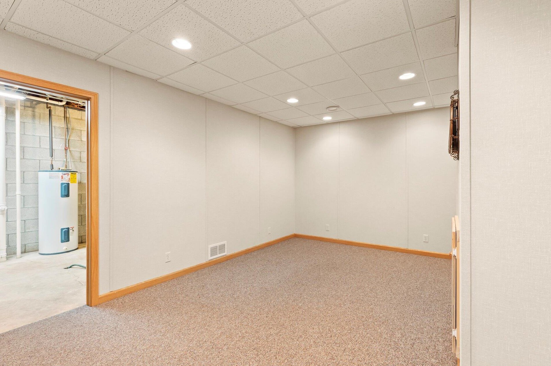 1420 Autumn Dr, Racine WI 53402-1813 exterior