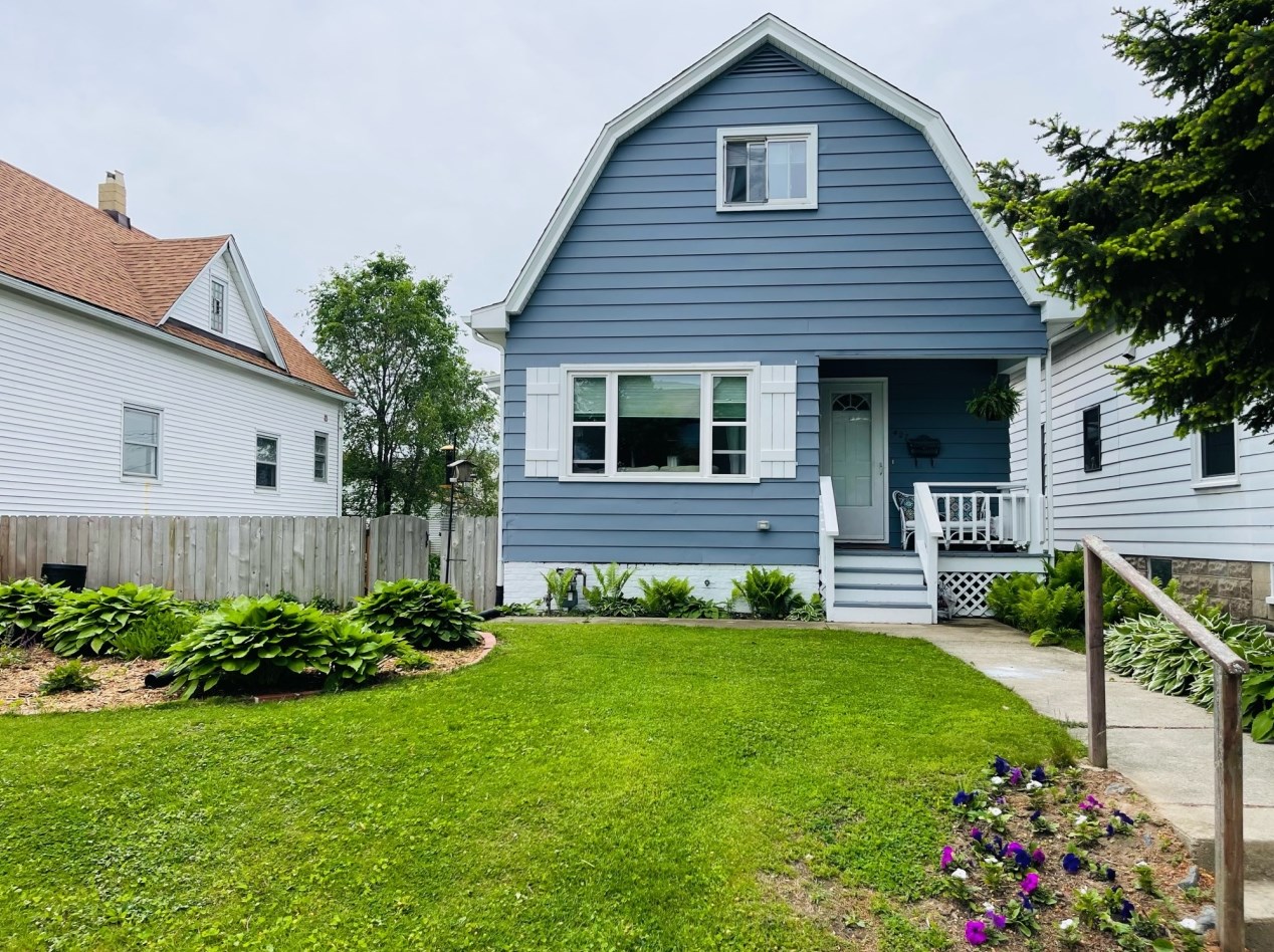 427 Montana Ave, South Milwaukee, WI 53172-2848