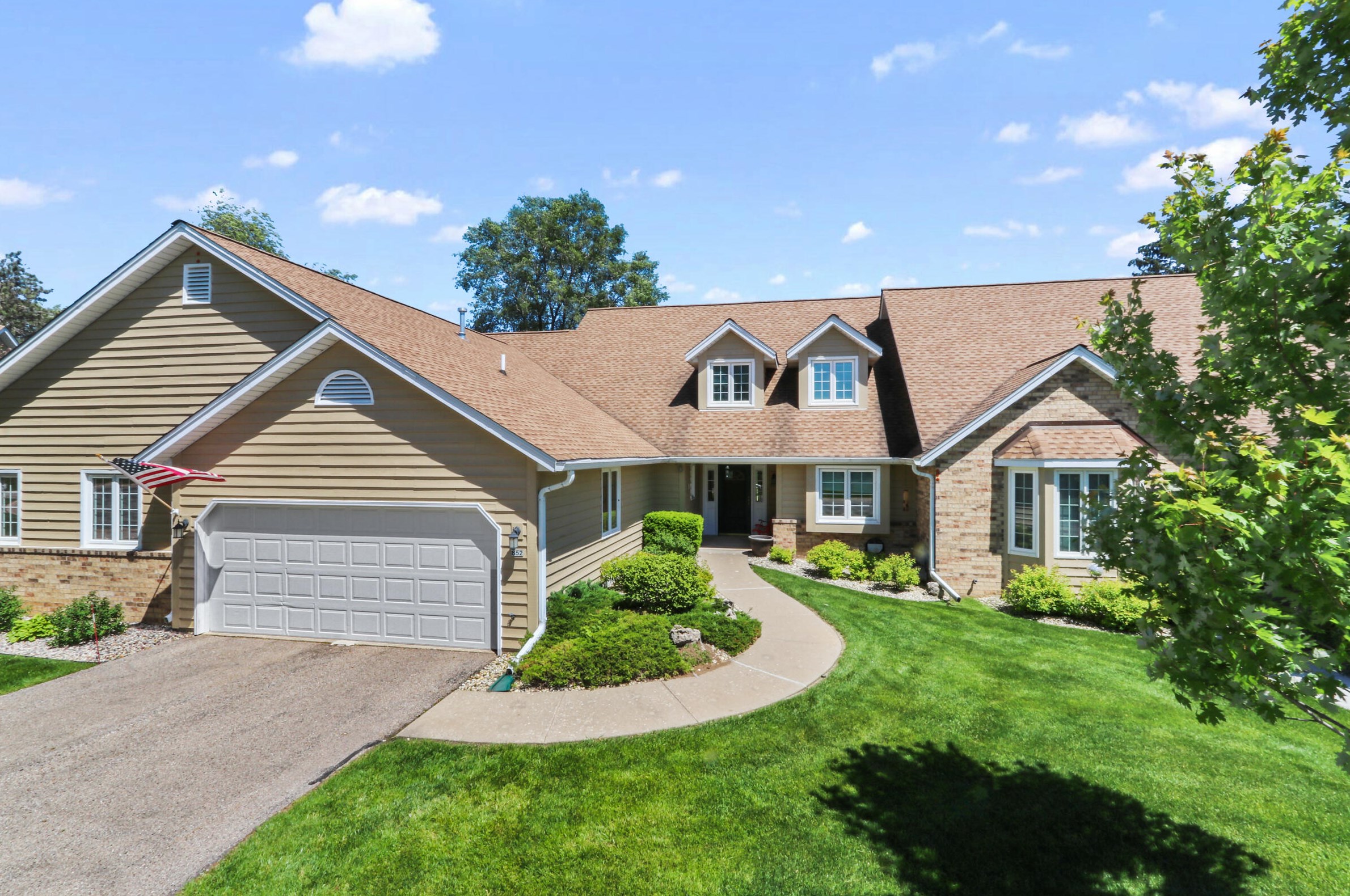 852 Augusta #b, Waterford, WI 53185
