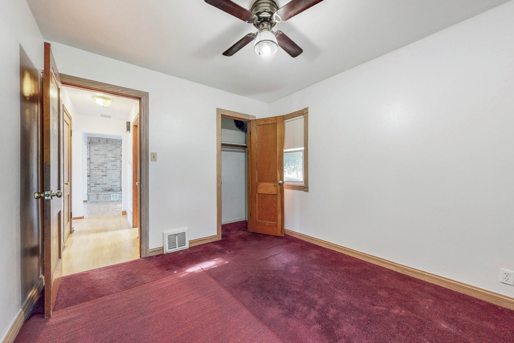 7465 Shepard Ave, Oak Creek WI  53154-2215 exterior