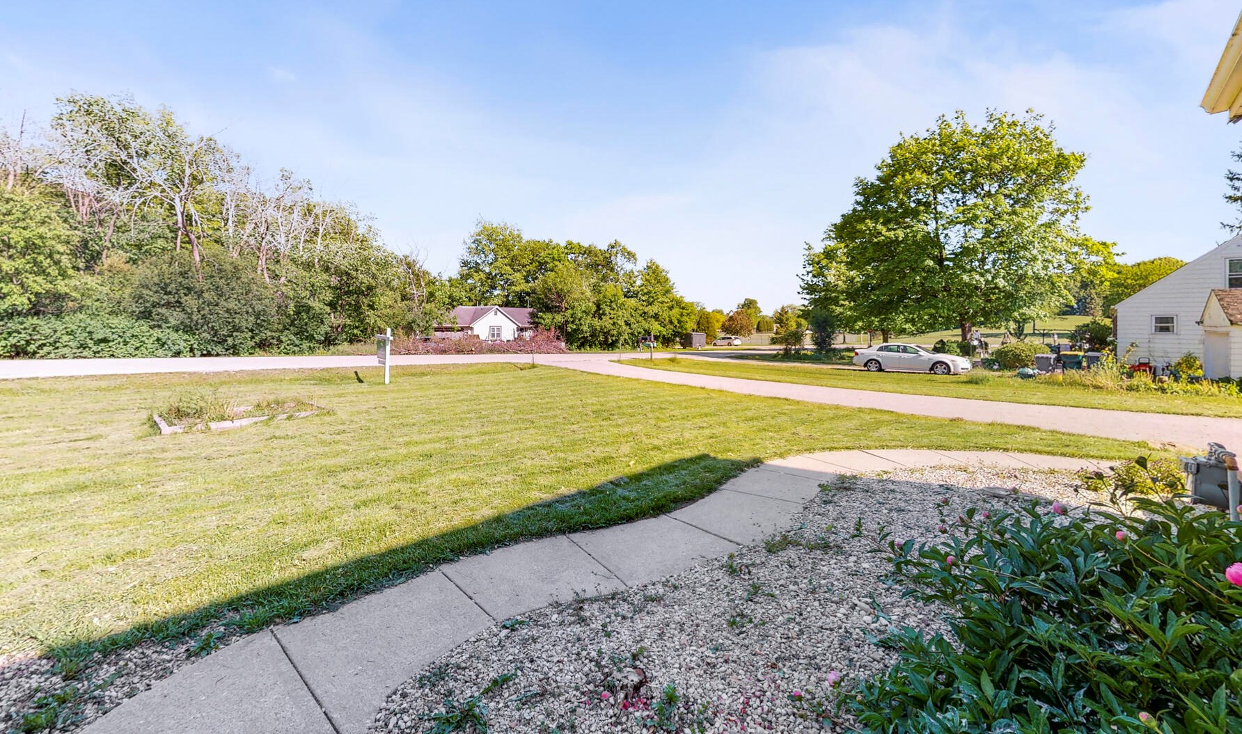 7465 Shepard Ave, Oak Creek WI  53154-2215 exterior