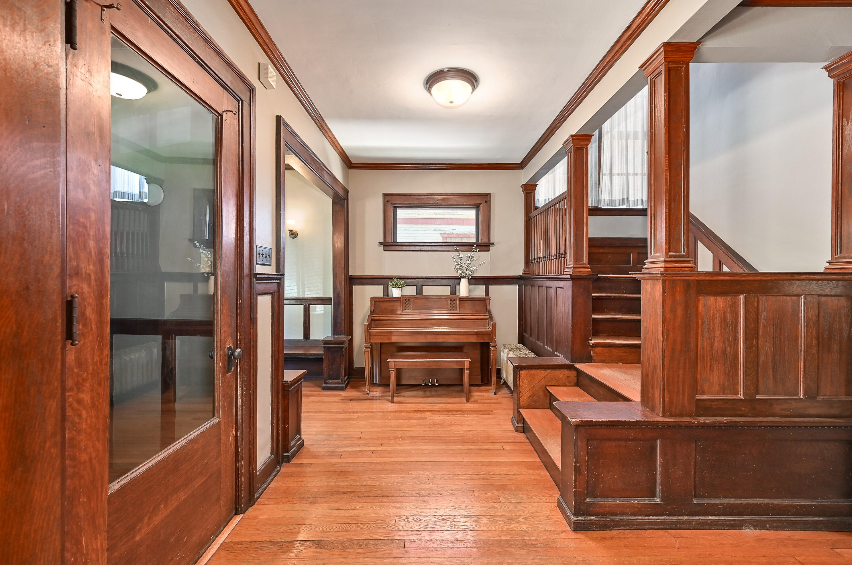 3114 Juneau Ave, Milwaukee, WI 53208-2936