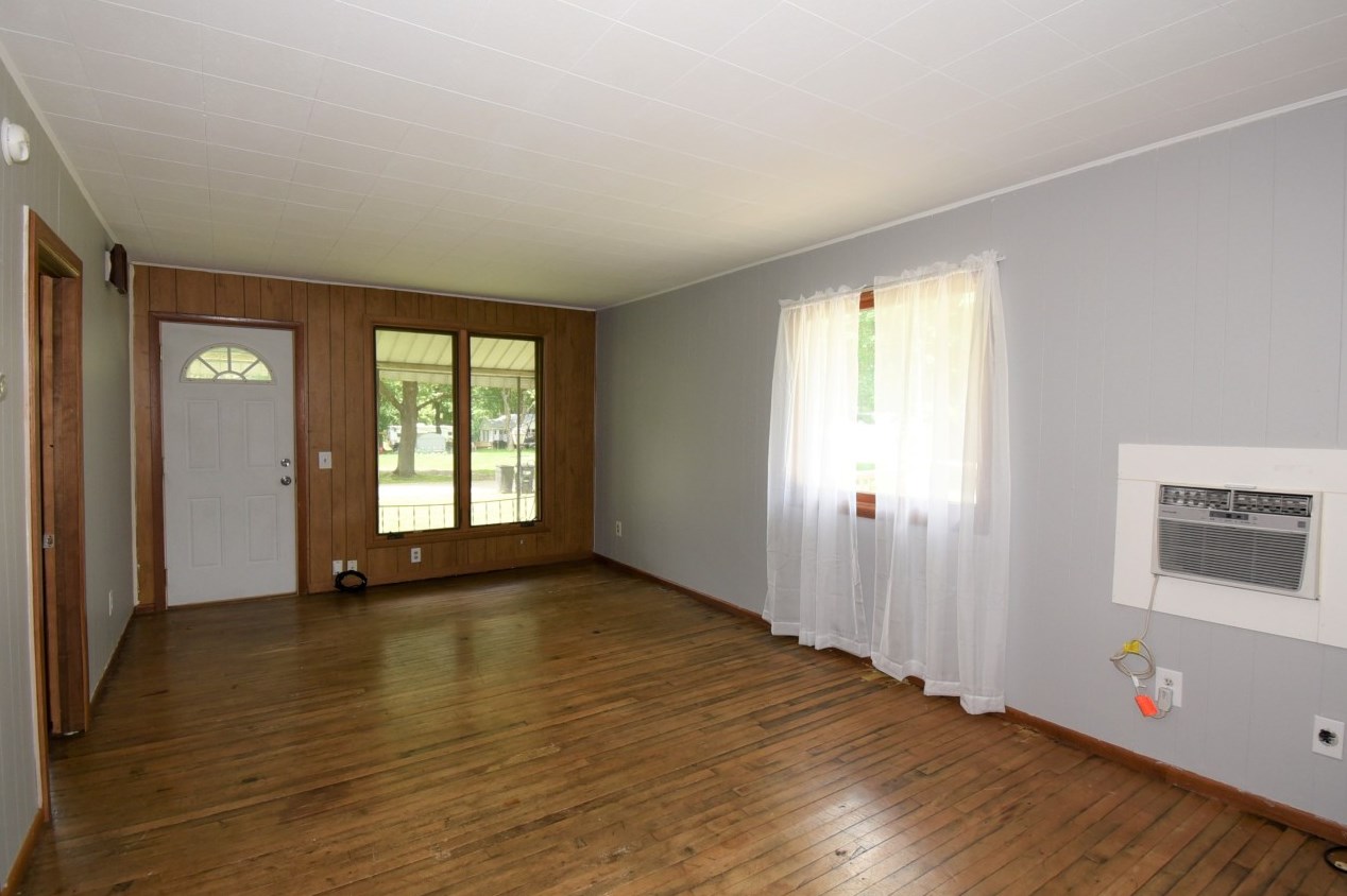 2514 Cameron St, Delavan, WI 53115-3642