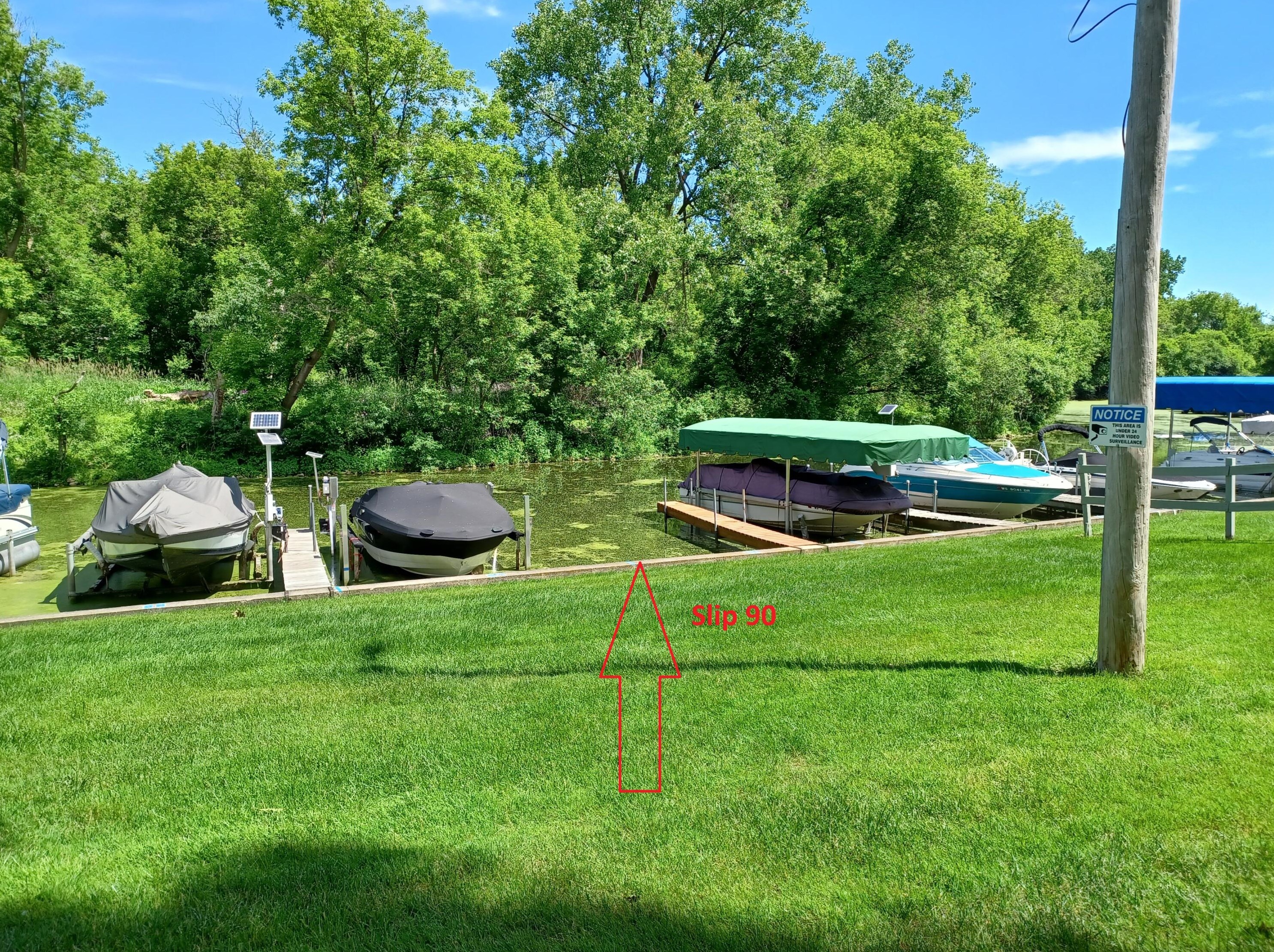 4602 Highland Dr, Delavan, WI 53115-3249