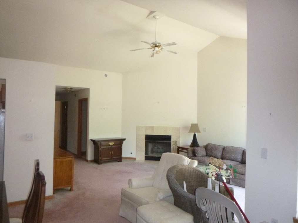 18920 Toldt Woods Dr #15, Brookfield, WI 53045