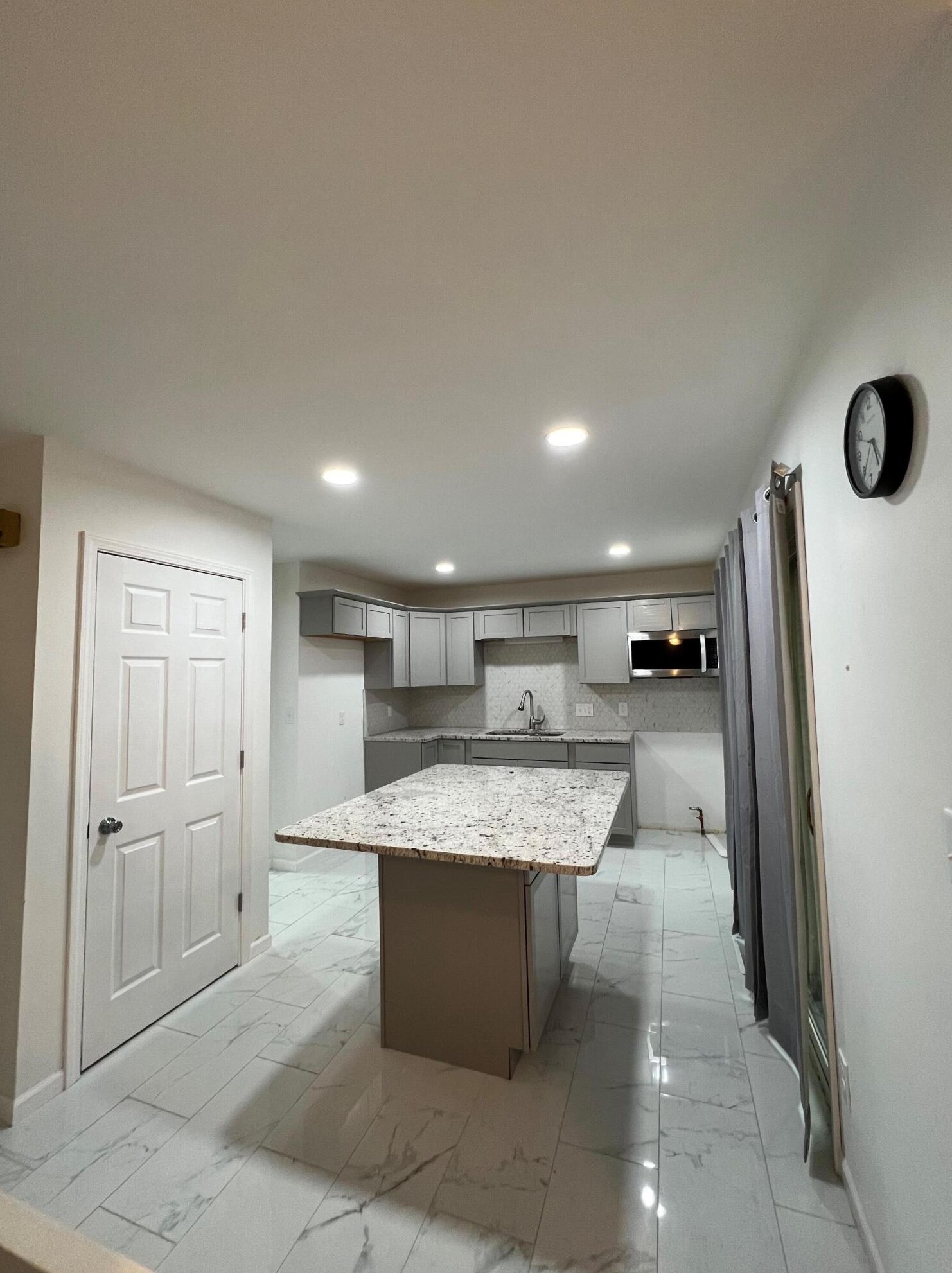 9002 N 70th St, Milwaukee, WI 53223