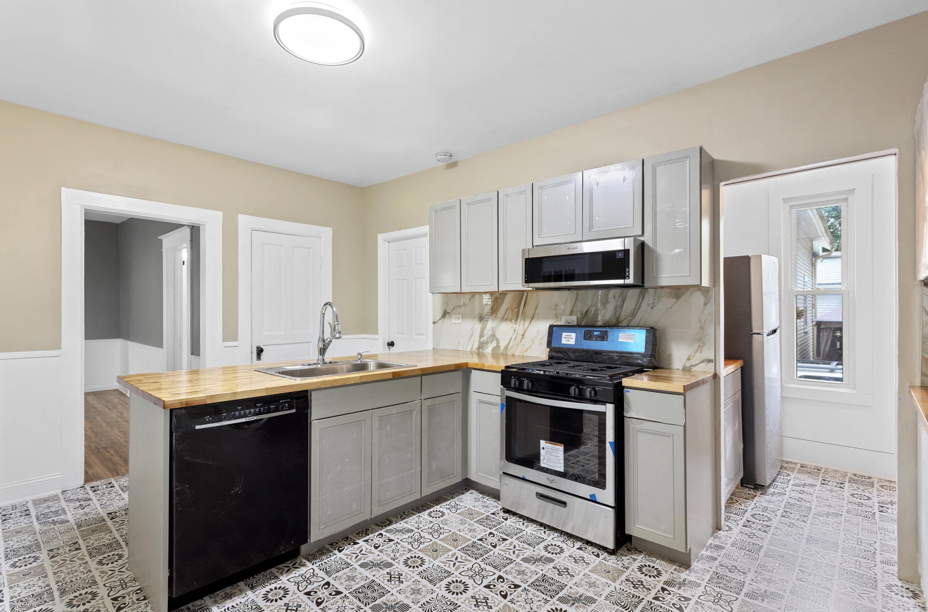 4315 6th Ave, Kenosha, WI 53140