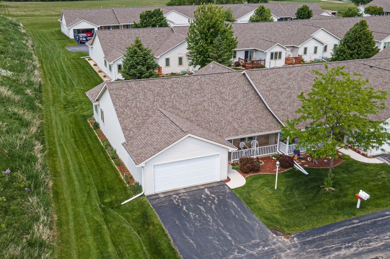 4226 Kirkwood Ct, Sheboygan, WI 53081