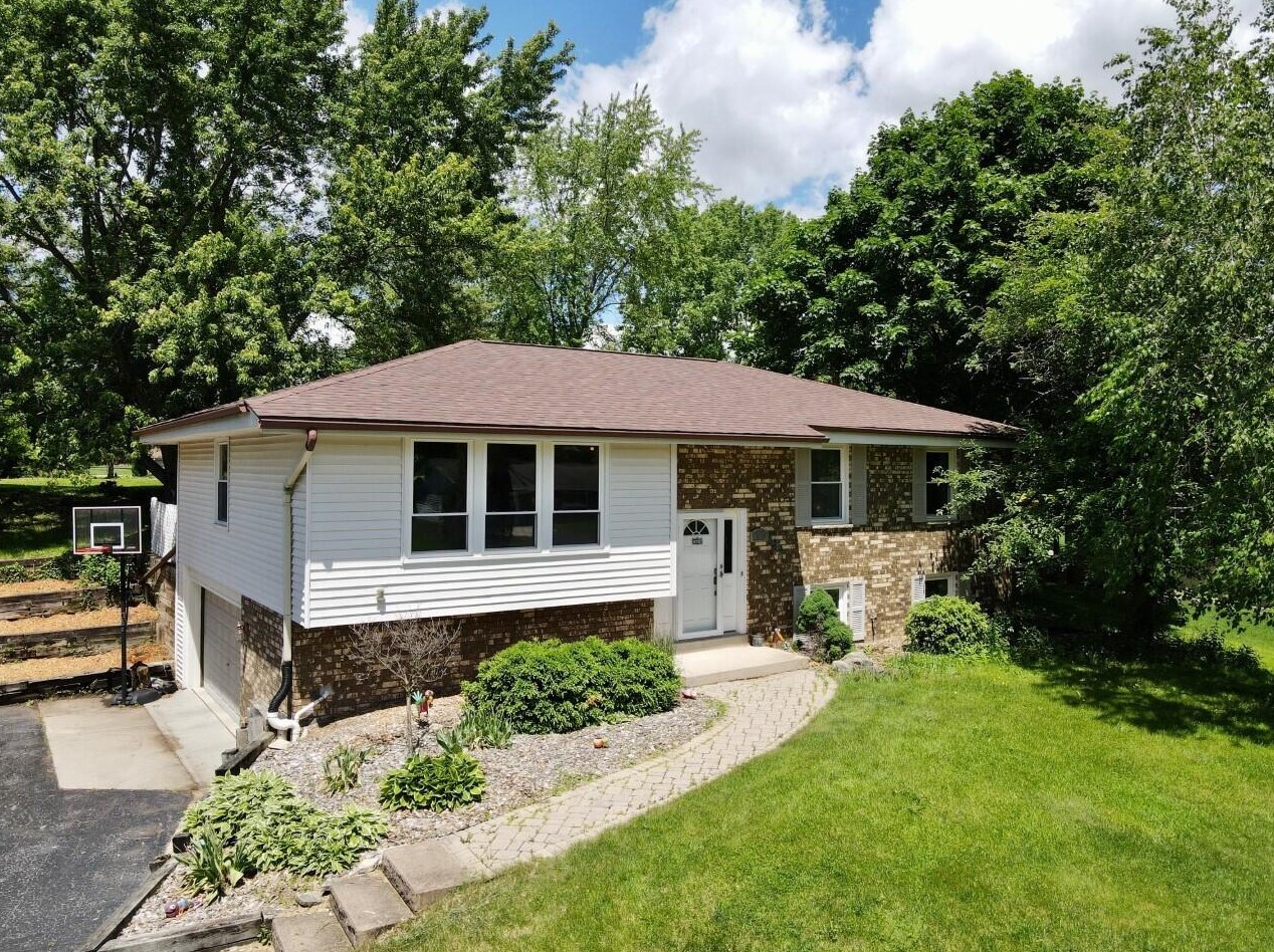 18590 W Arden Ave, Brookfield, WI 53045