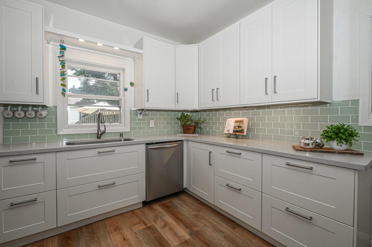 1106 Blaine Ave, Racine WI 53405-2905 exterior