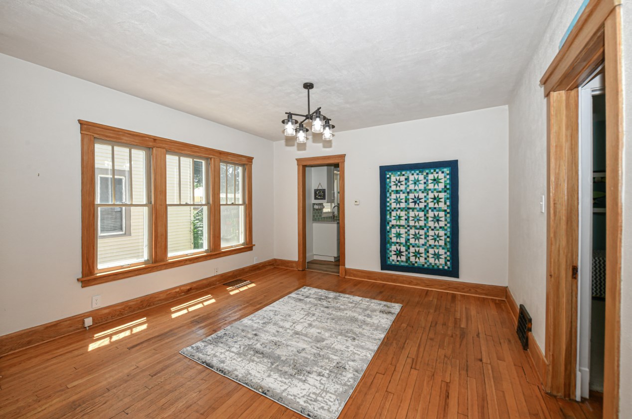 1106 Blaine Ave, Racine WI 53405-2905 exterior