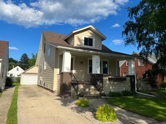 7417 Pershing Blvd, Kenosha, WI 53142