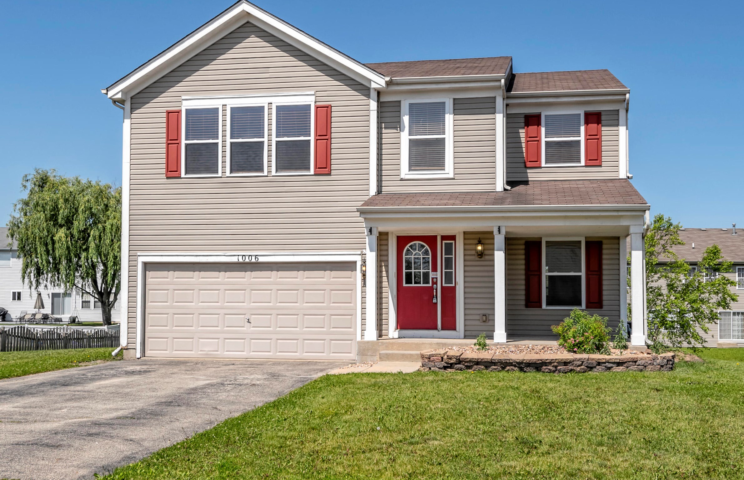 1006 Hearthstone St, Elkhorn, WI 53121-4535