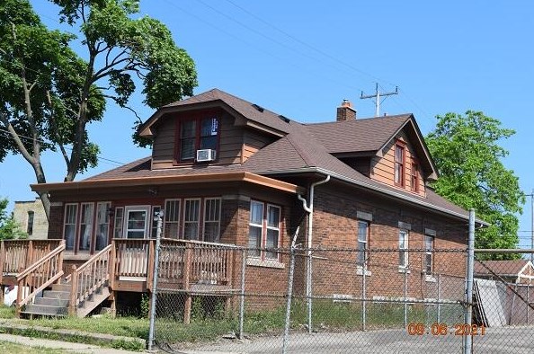 1634 Albert St, Racine, WI 53404-2602