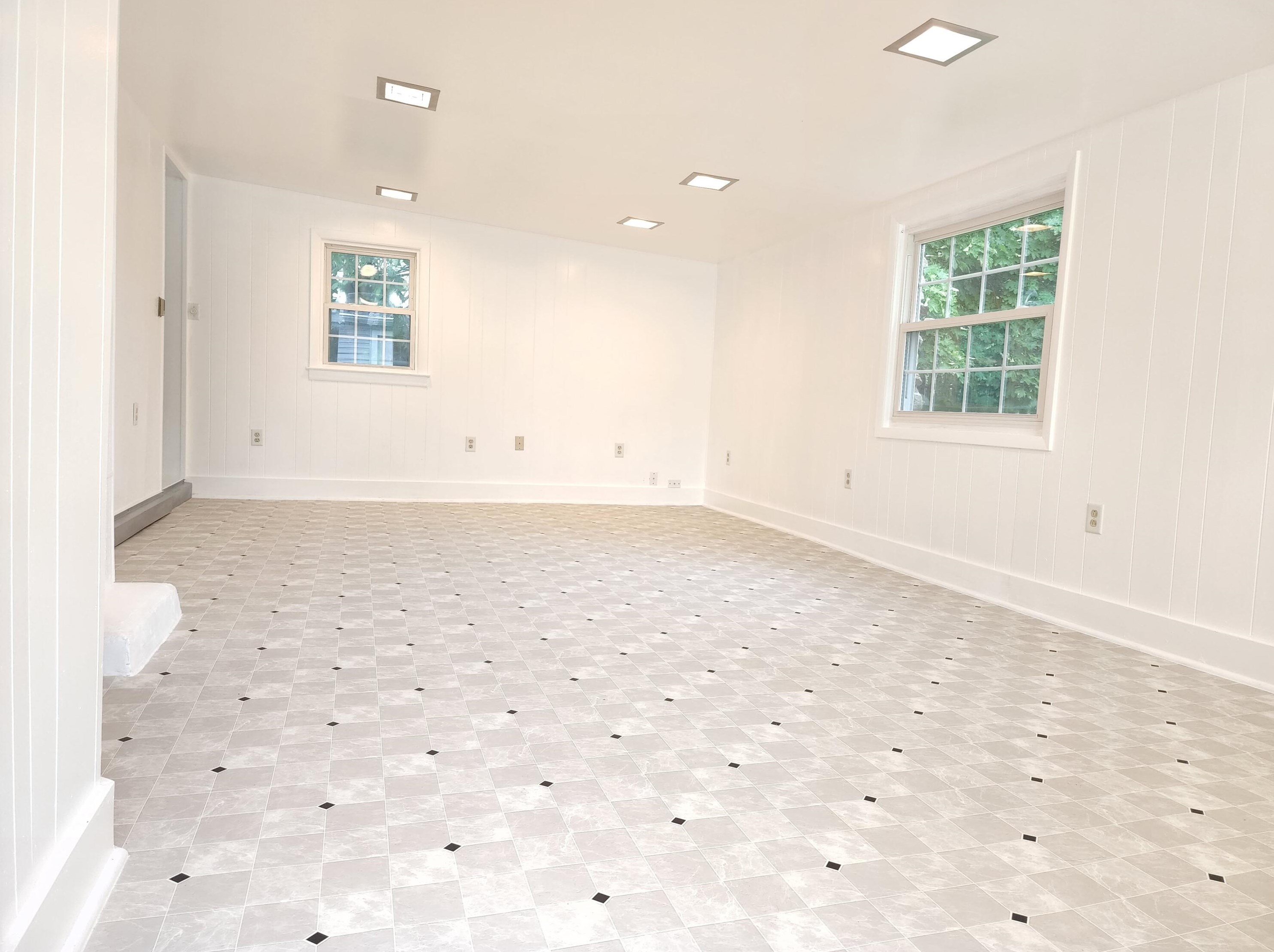 705 Nicholson Ave, South Milwaukee WI  53172-1446 exterior