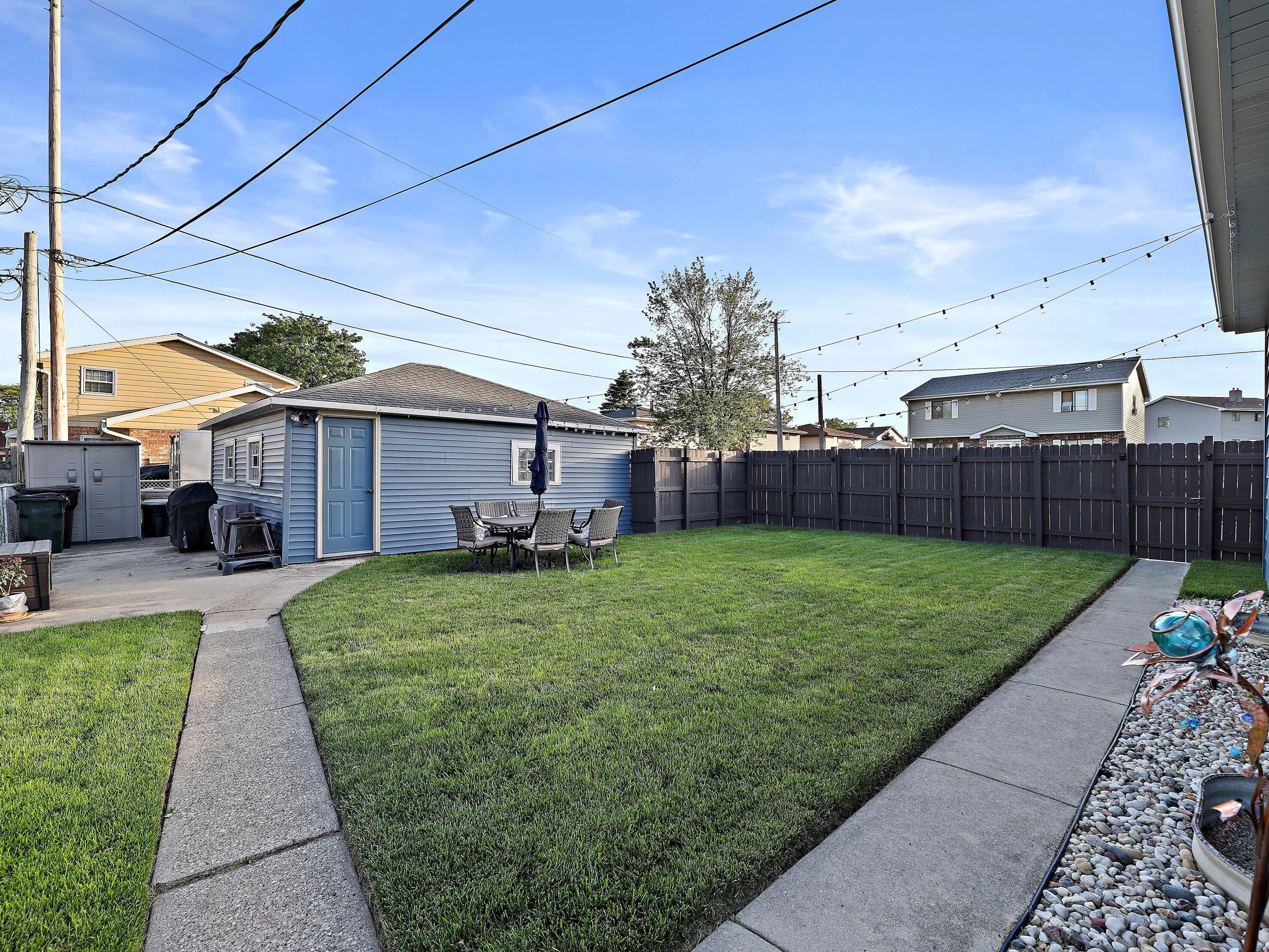 2803 6th Ave, South Milwaukee, WI 53172-3313