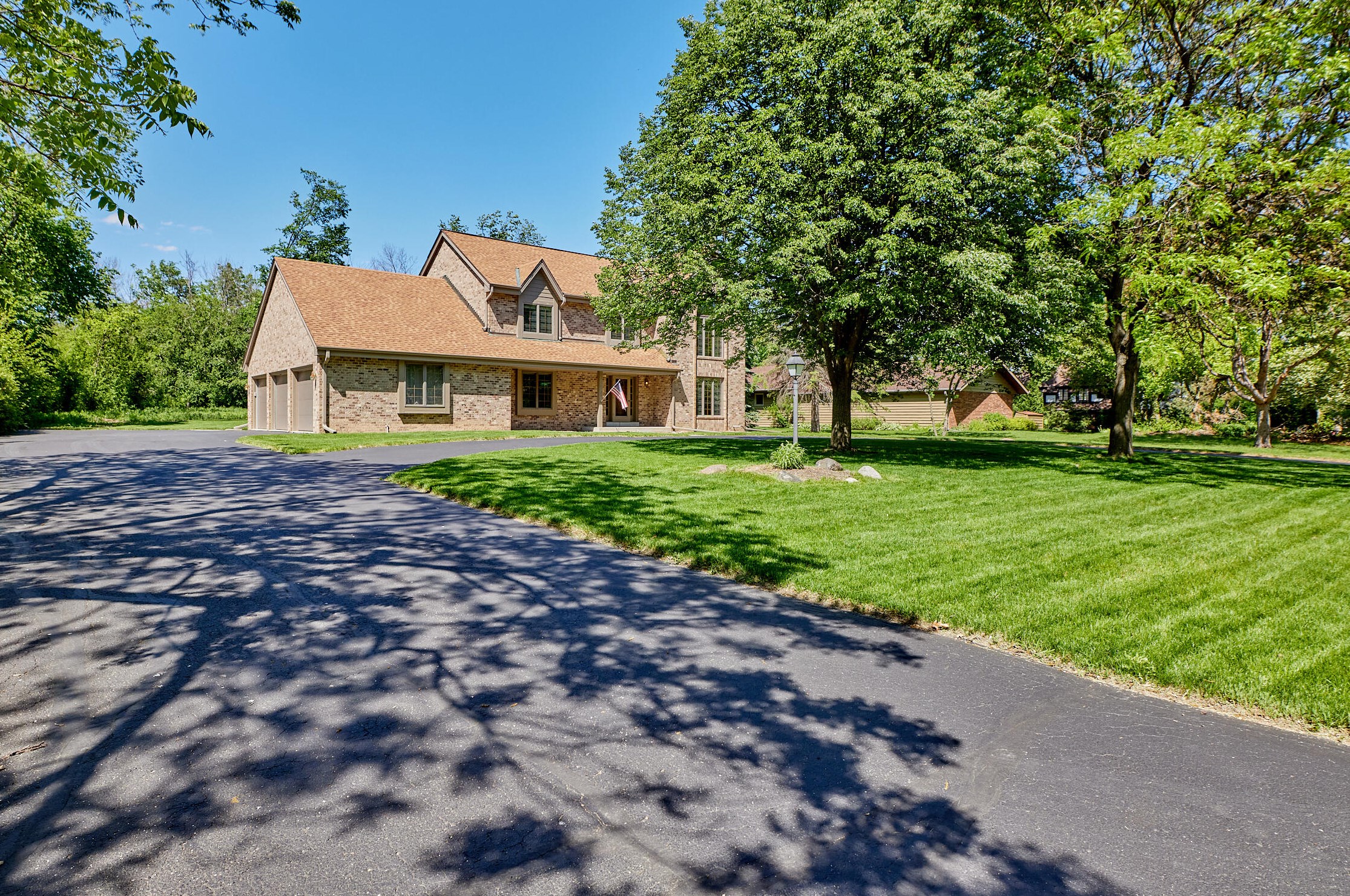 14320 Golf Pkwy, Brookfield, WI 53005-7945