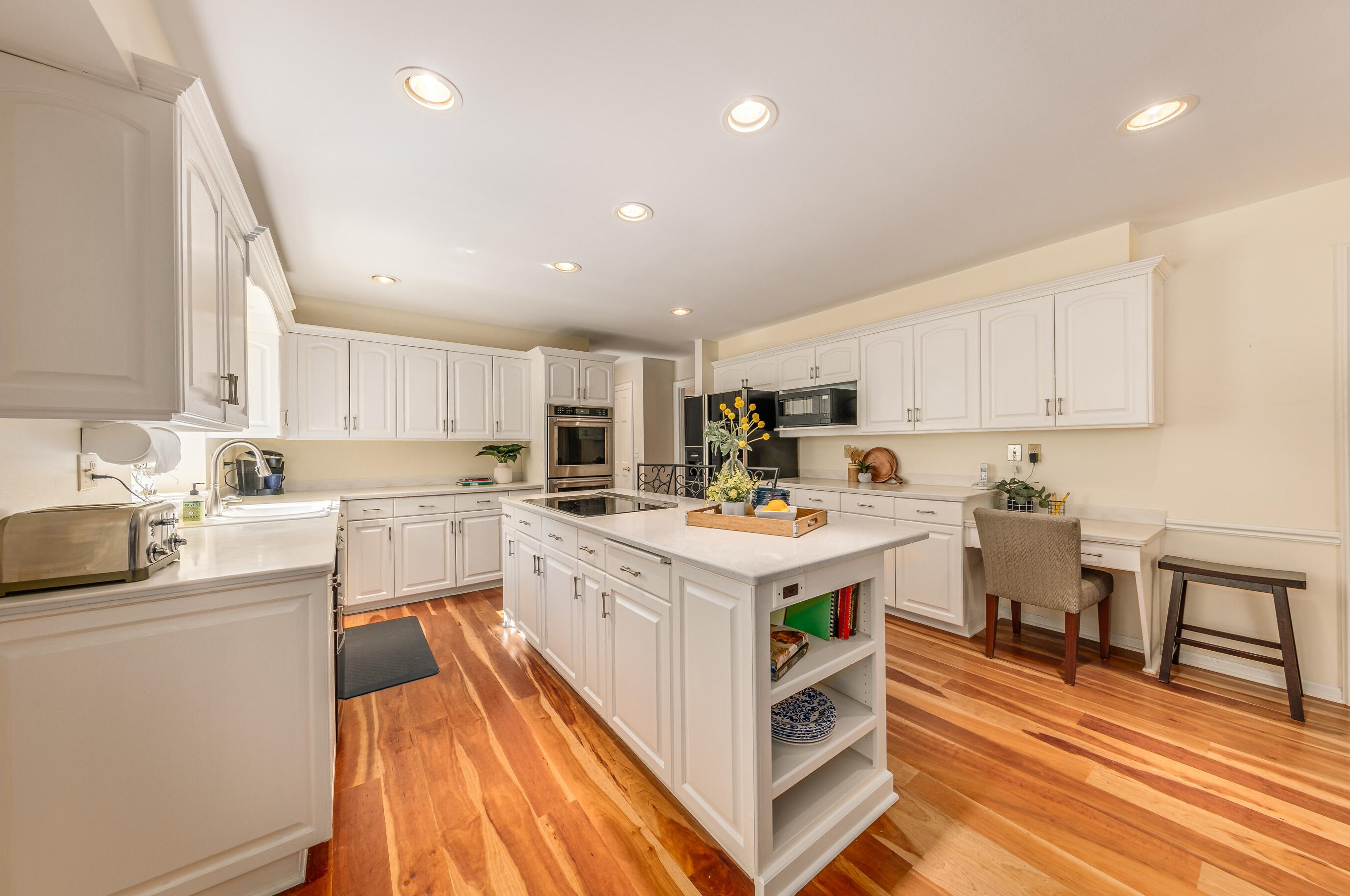 19840 Tralee Ct, Brookfield, WI 53045-2129