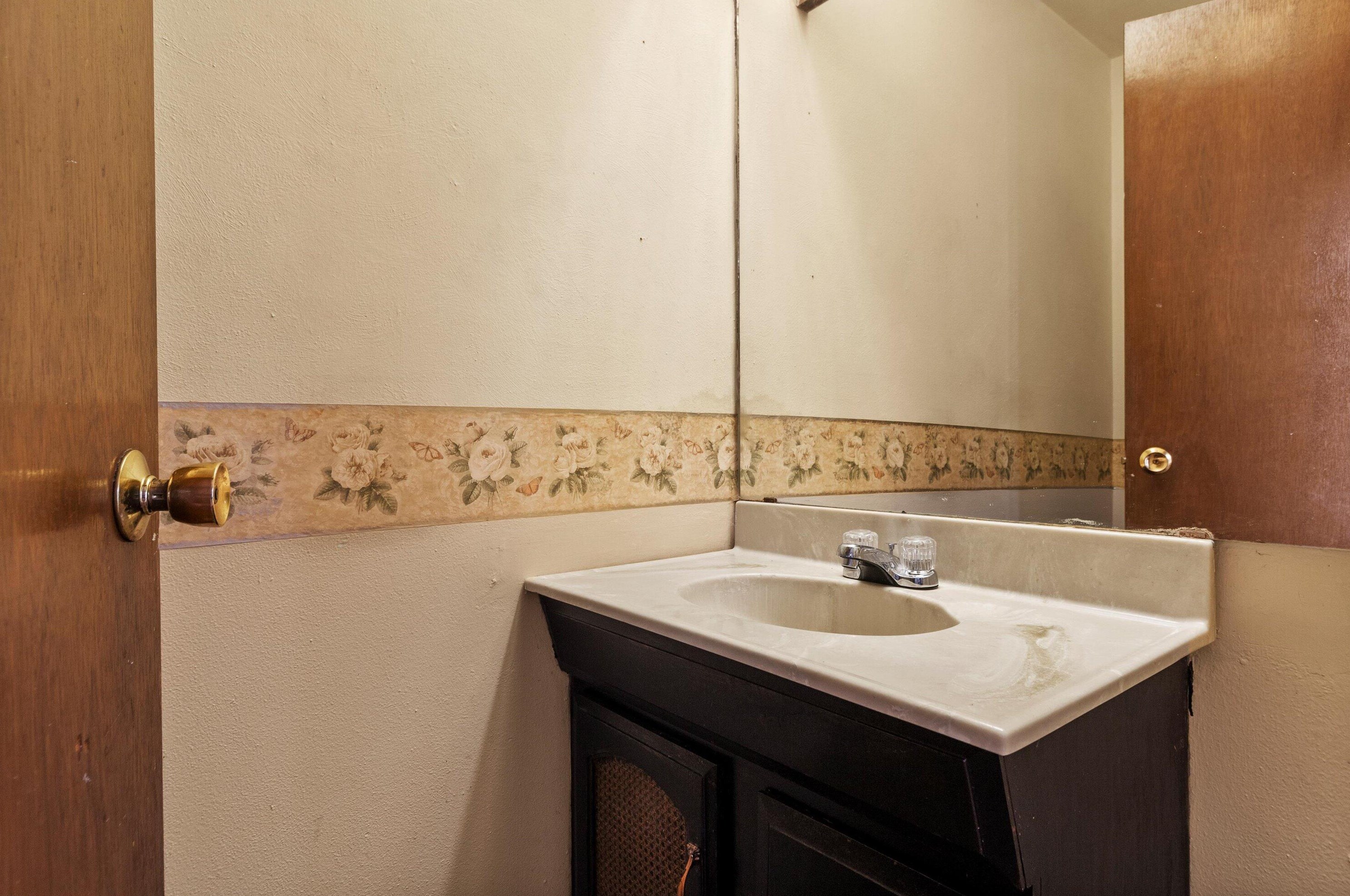 3333 5th Ave, South Milwaukee WI  53172-4015 exterior