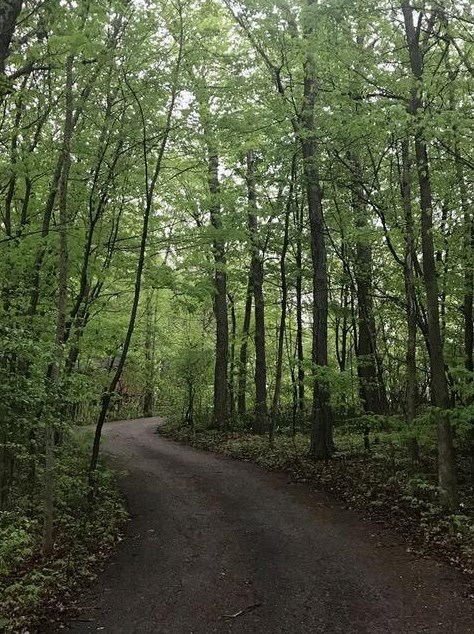 21695 W Hidden Valley Dr, Waukesha, WI 53146