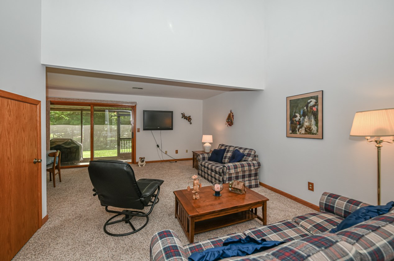 1707 Stone Ln #6, Delavan, WI 53115