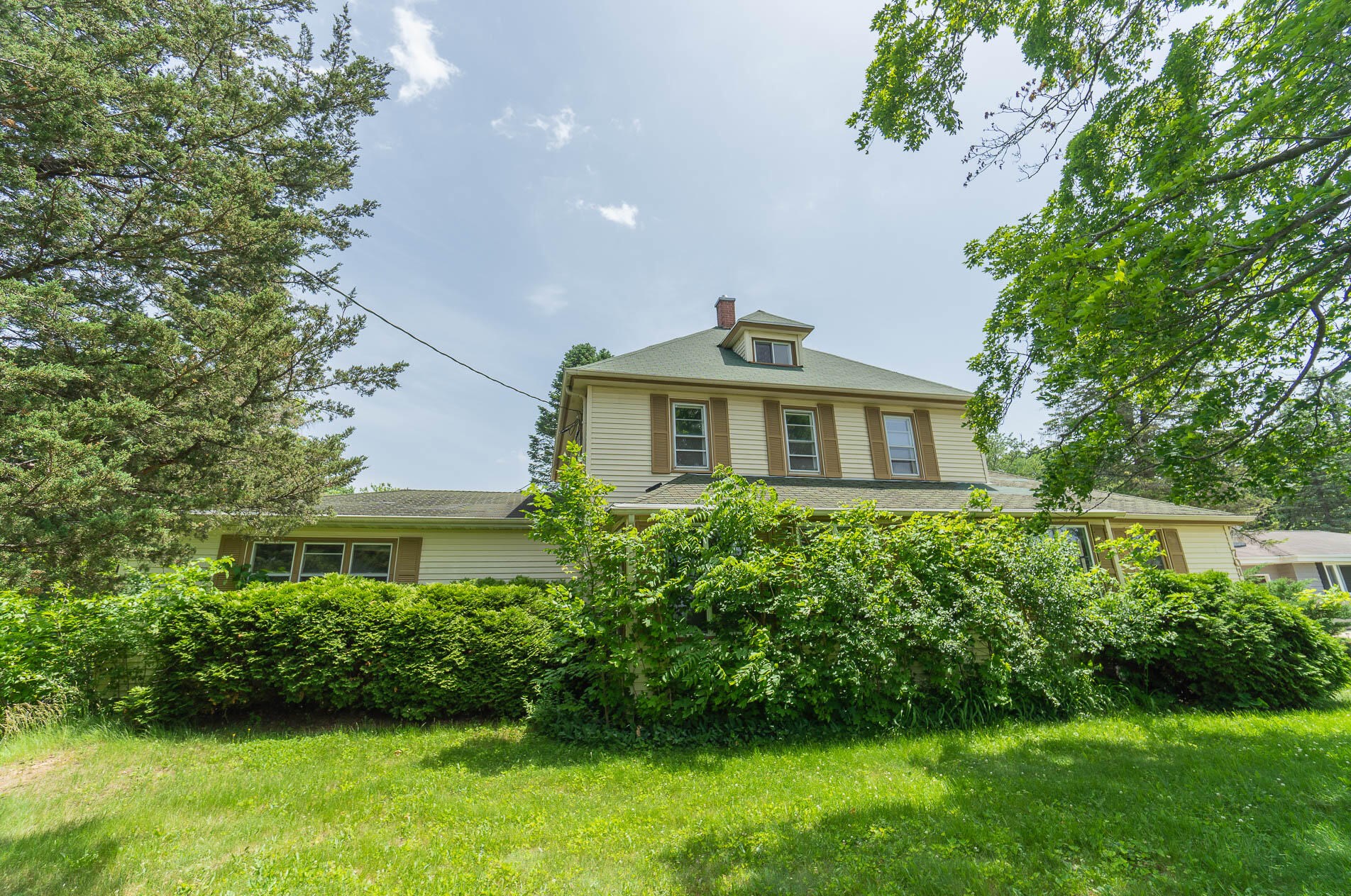 701 S 2nd St, Delavan, WI 53115