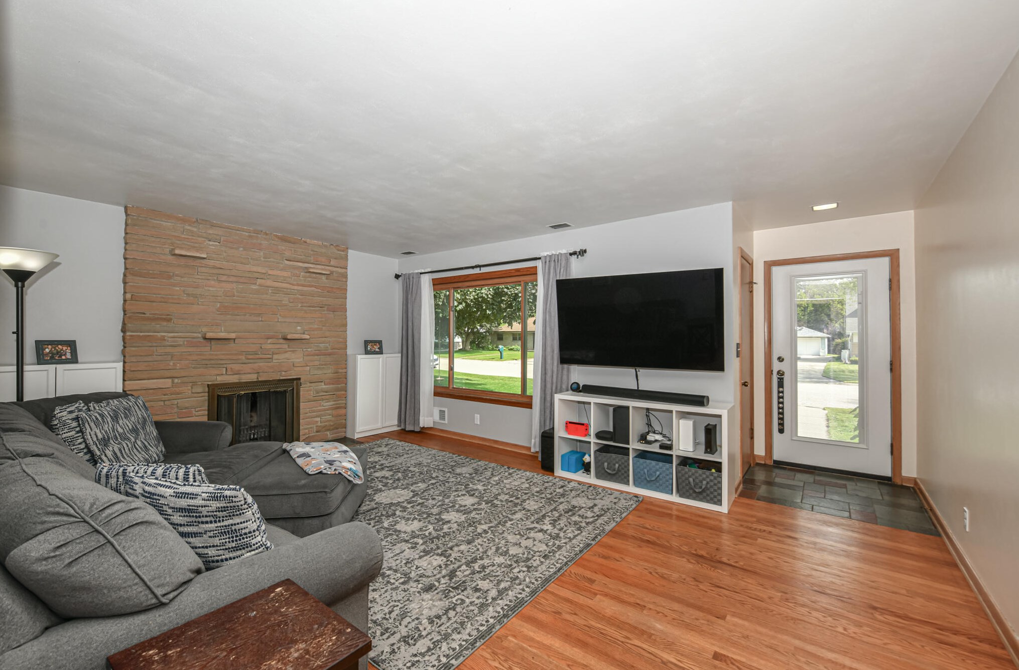 1719 Pine St, South Milwaukee, WI 53172