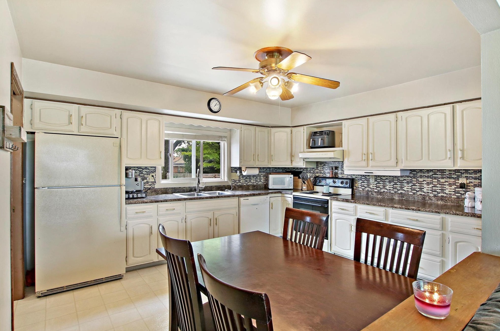 3615 19 St, Racine WI 53405-3701 exterior