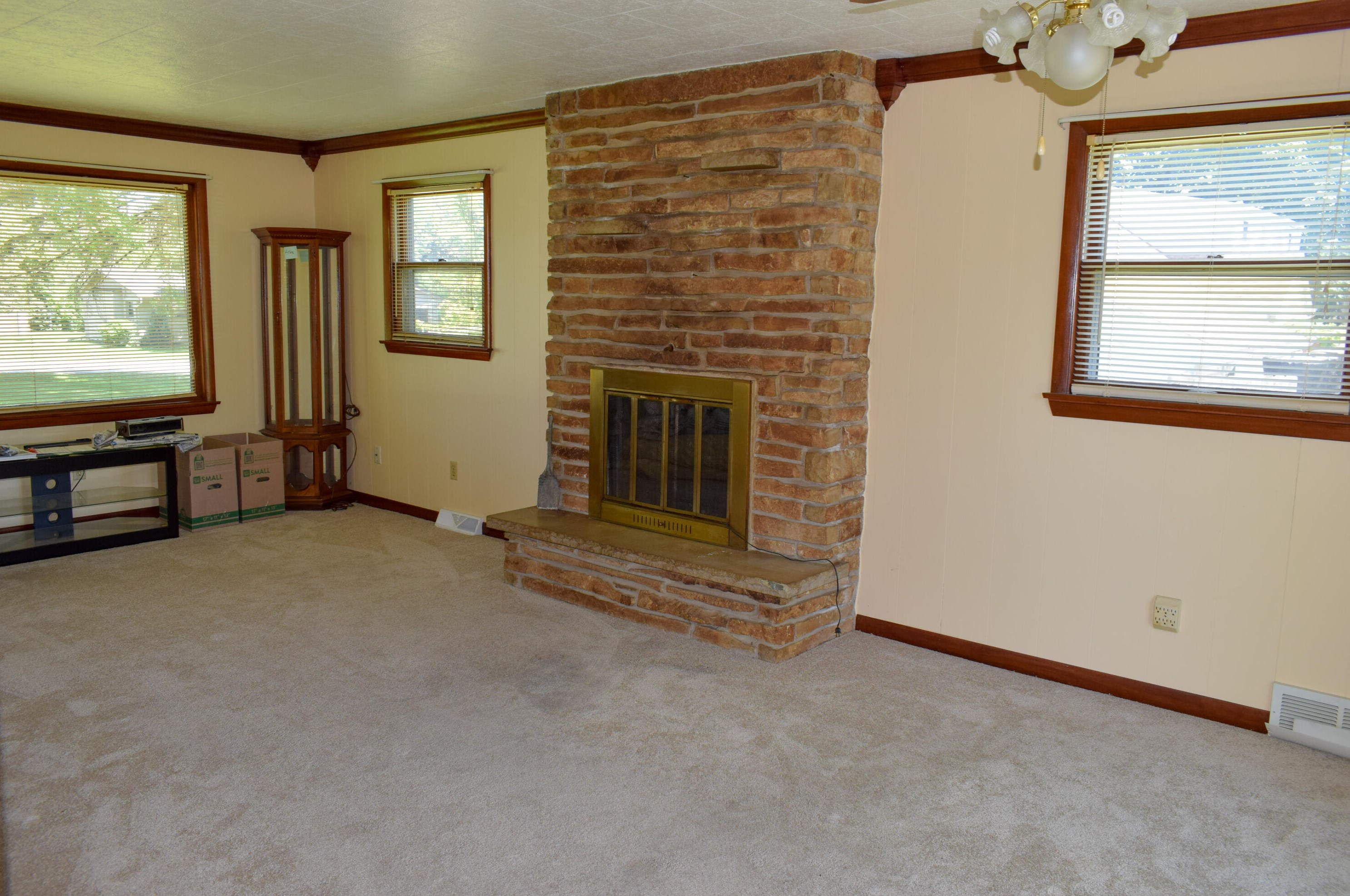 13525 W Honey Ln, Waukesha, WI 53151