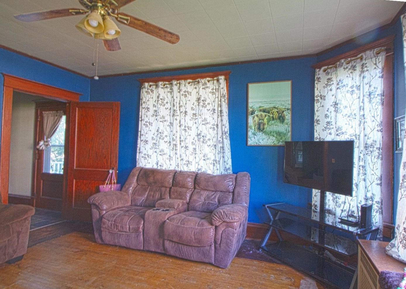 414 Lincoln Ave, Beaver Dam, WI 53916-1826