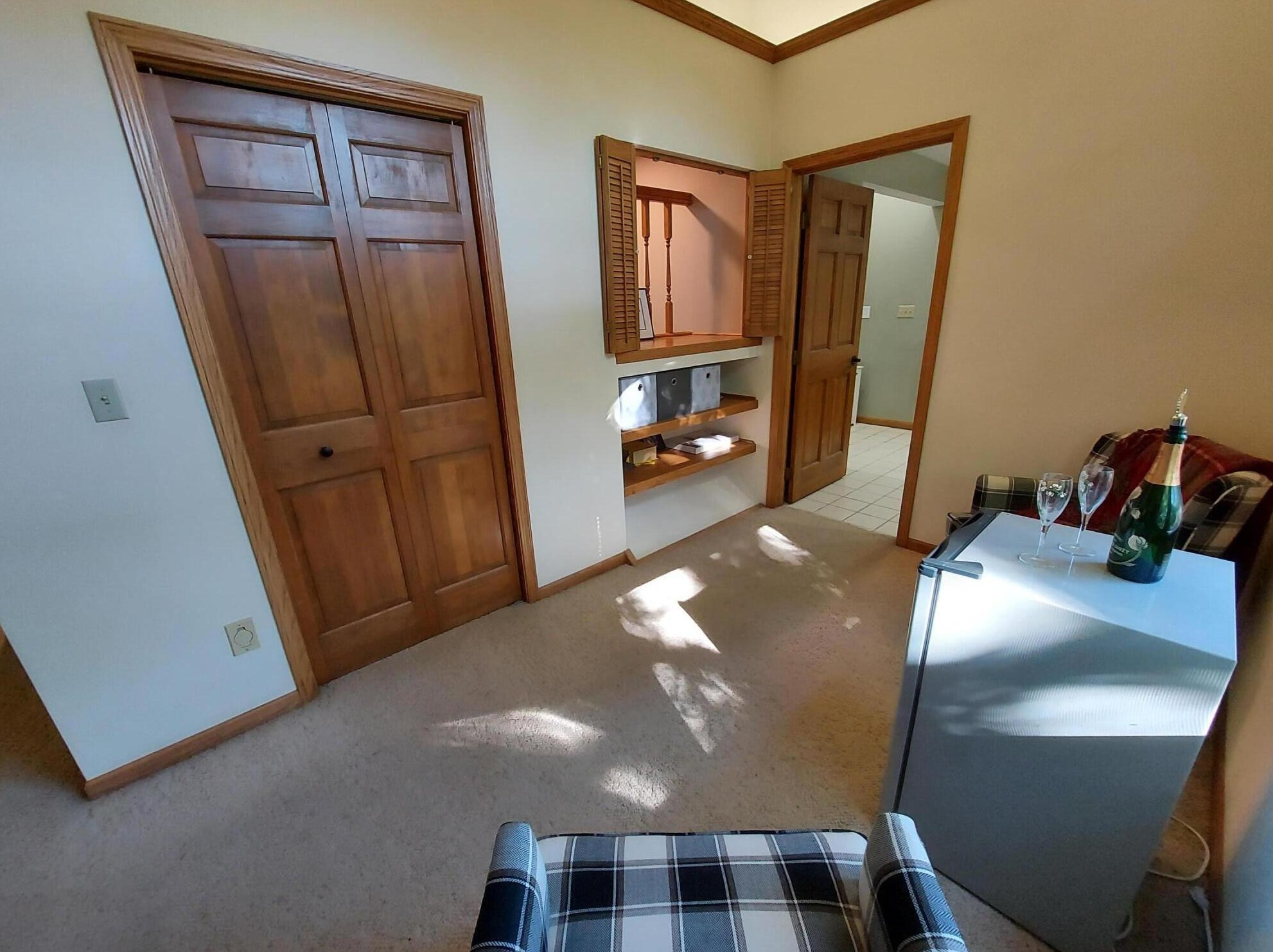 940 Satinwood Ct, Brookfield WI  53005-6852 exterior