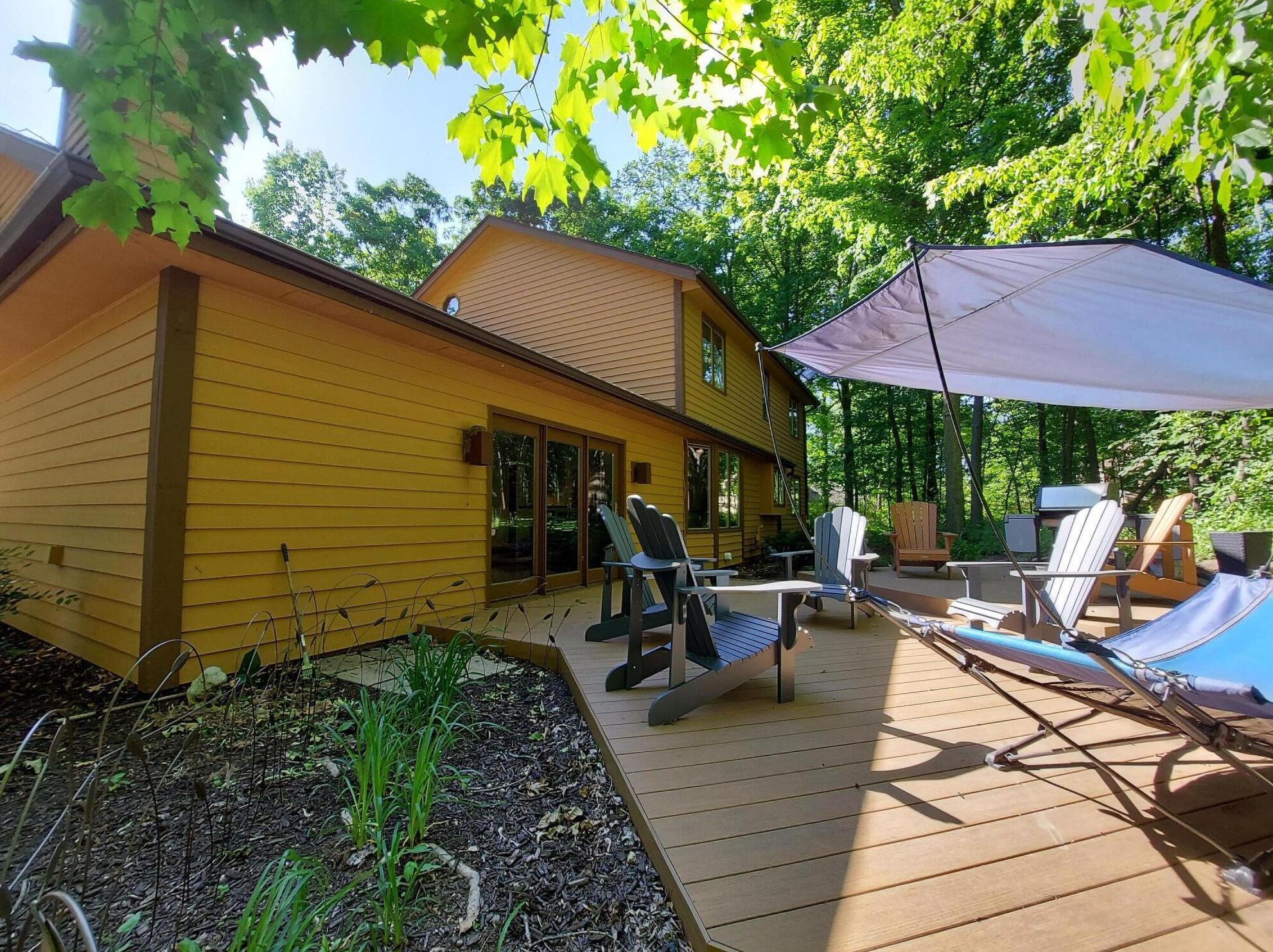 940 Satinwood Ct, Brookfield WI  53005-6852 exterior