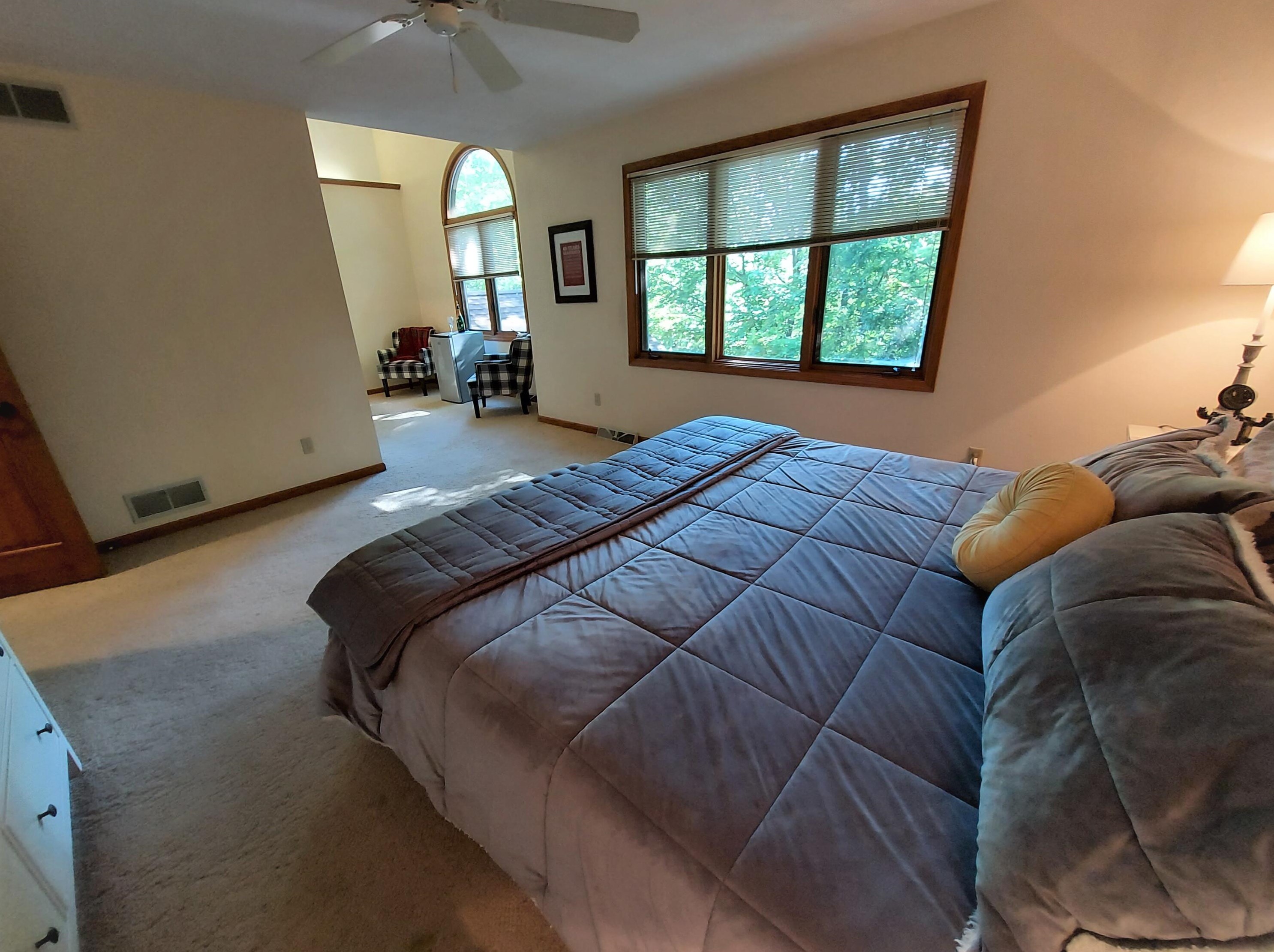 940 Satinwood Ct, Brookfield WI  53005-6852 exterior