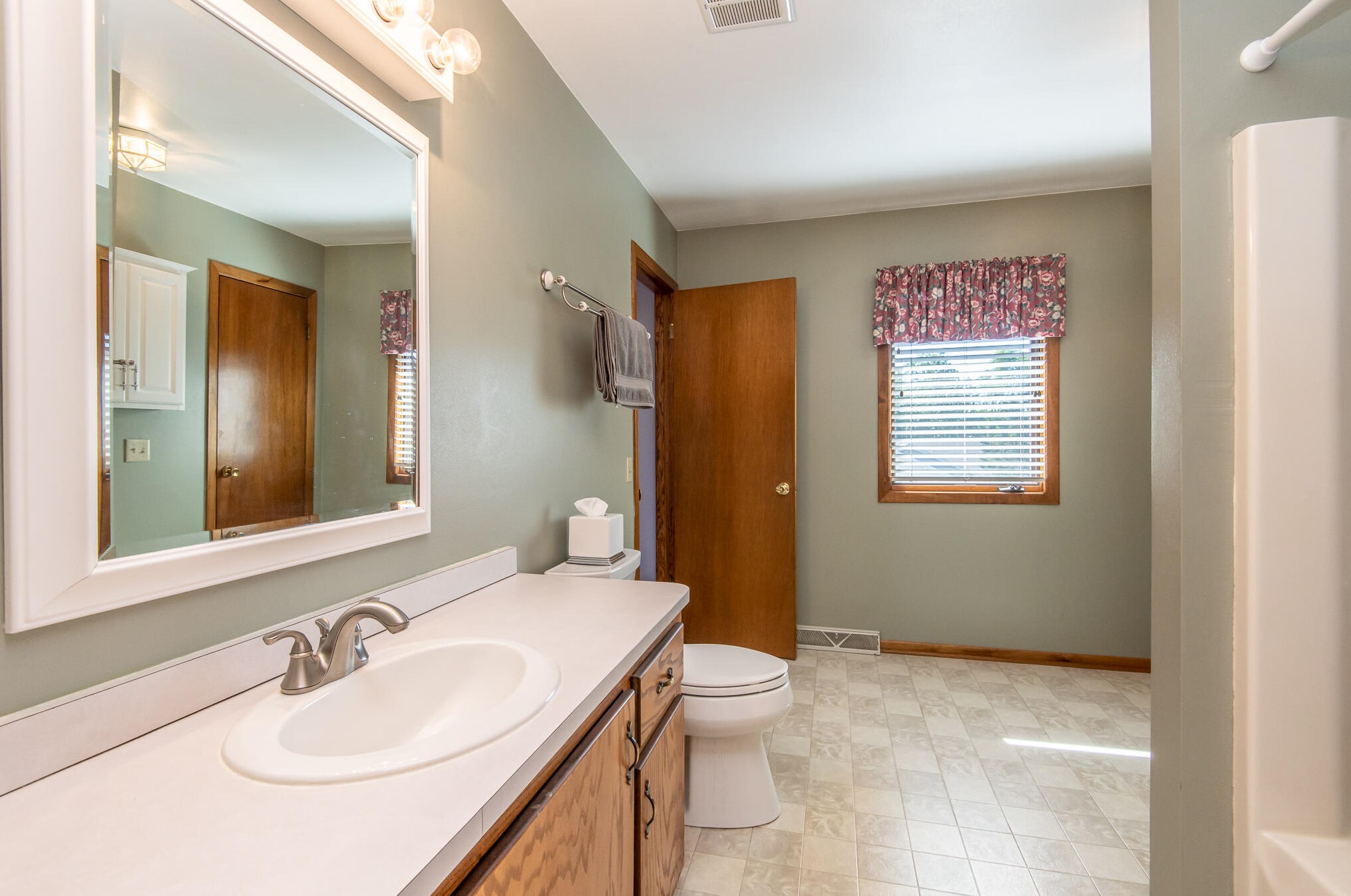 310 Prairie Run, Grafton WI  53024-1175 exterior