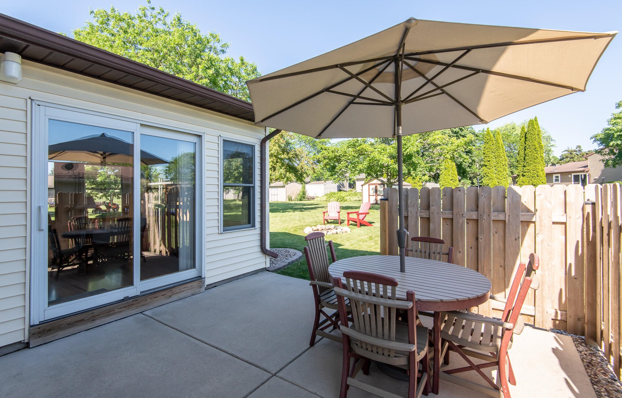 310 Prairie Run, Grafton WI  53024-1175 exterior