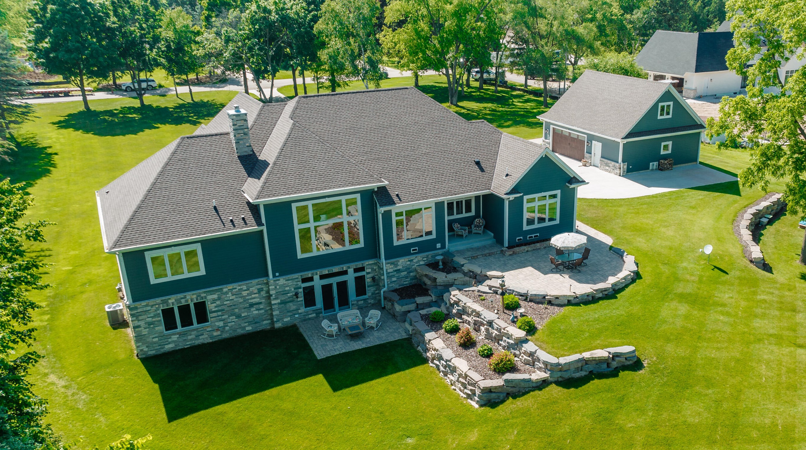 3340 Sunny View Ln, Brookfield, WI 53005-2907