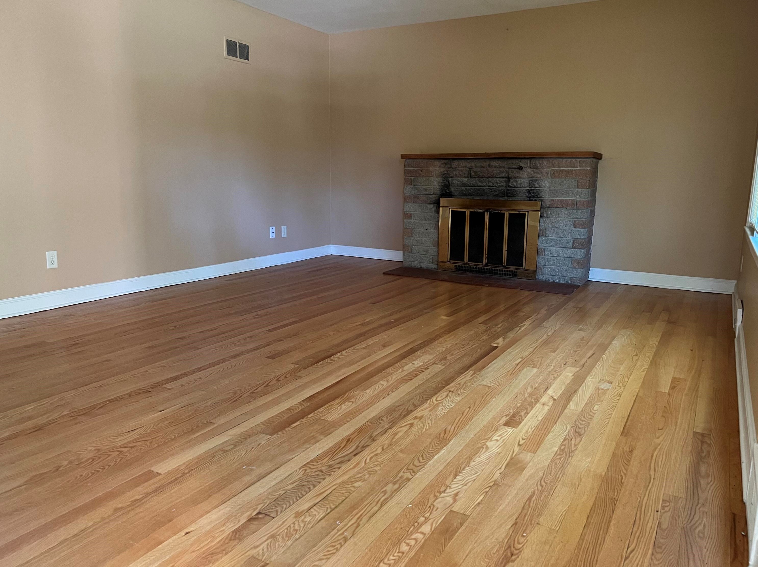 3710 Lilly Rd, Brookfield, WI 53005-2355