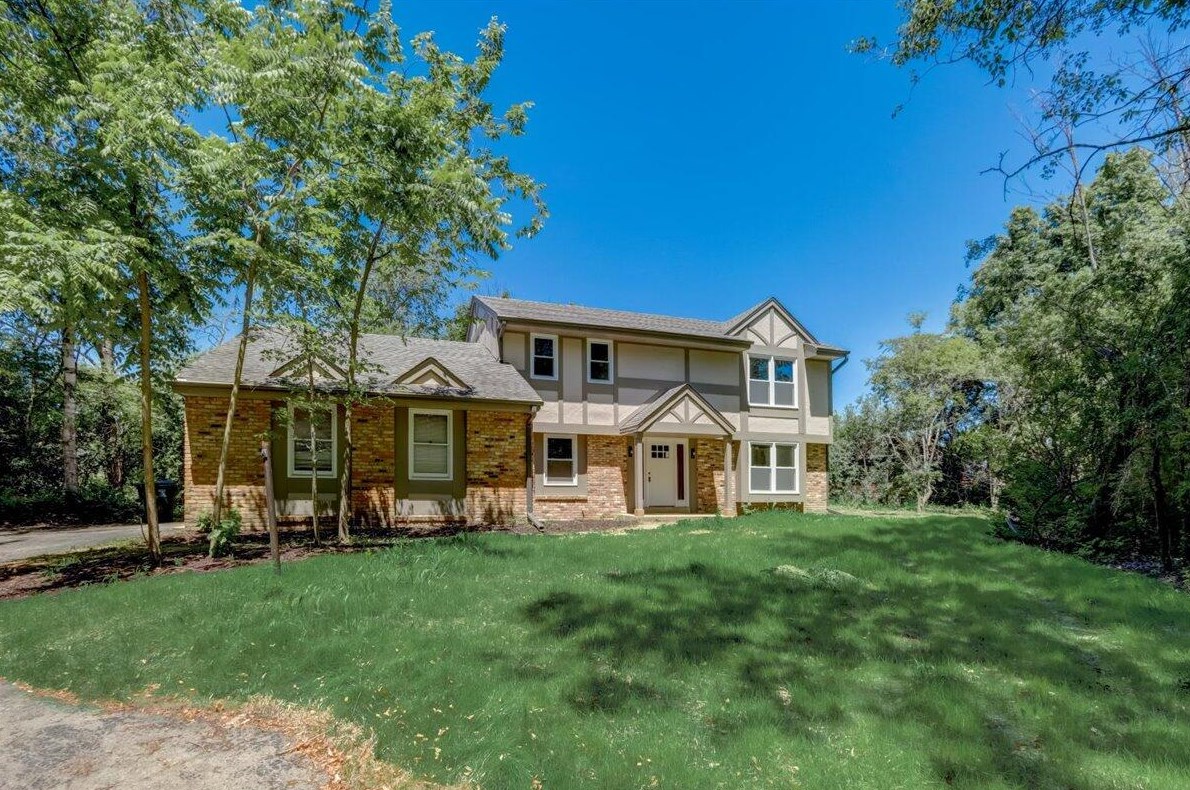 5030 Bluebird Ln, Racine, WI 53406-1208