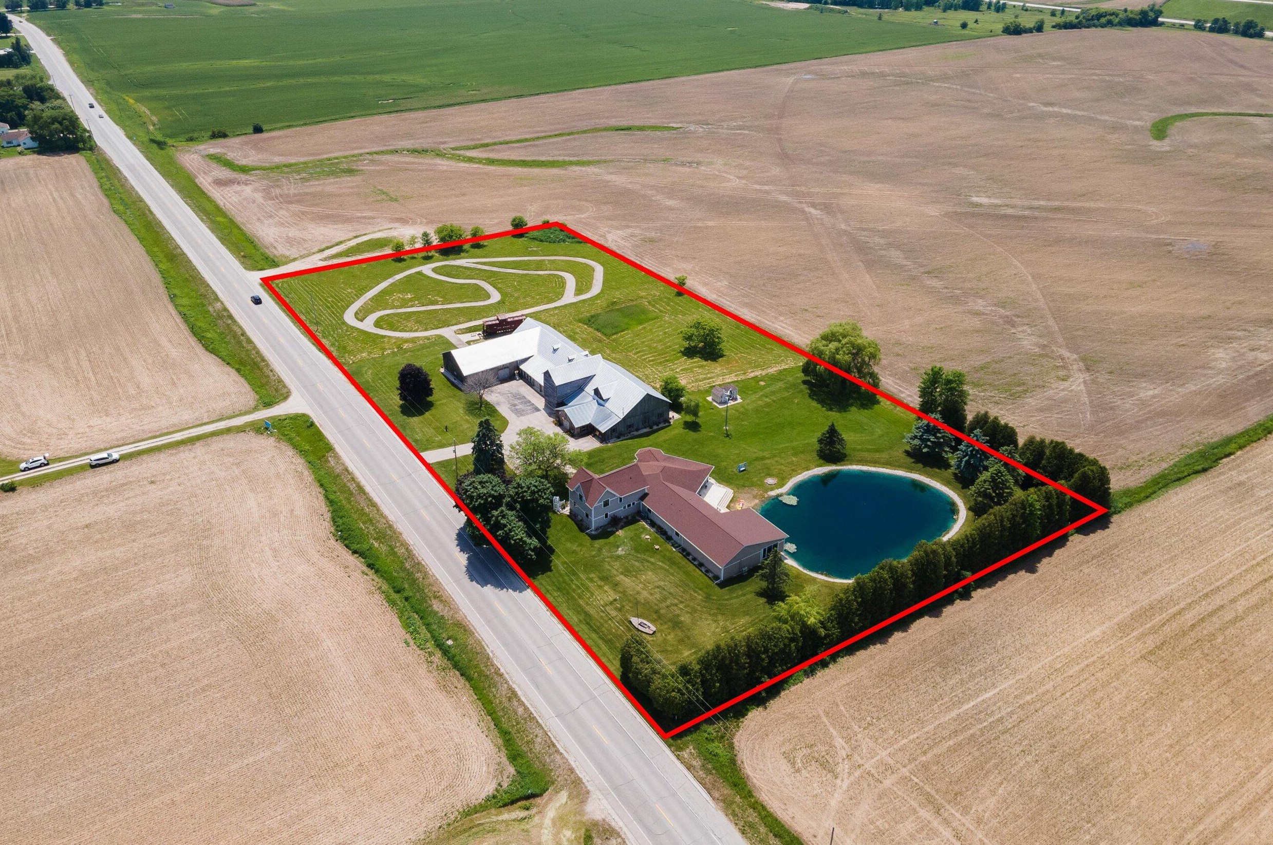 2916 County Rd B, Manitowoc, WI 54220